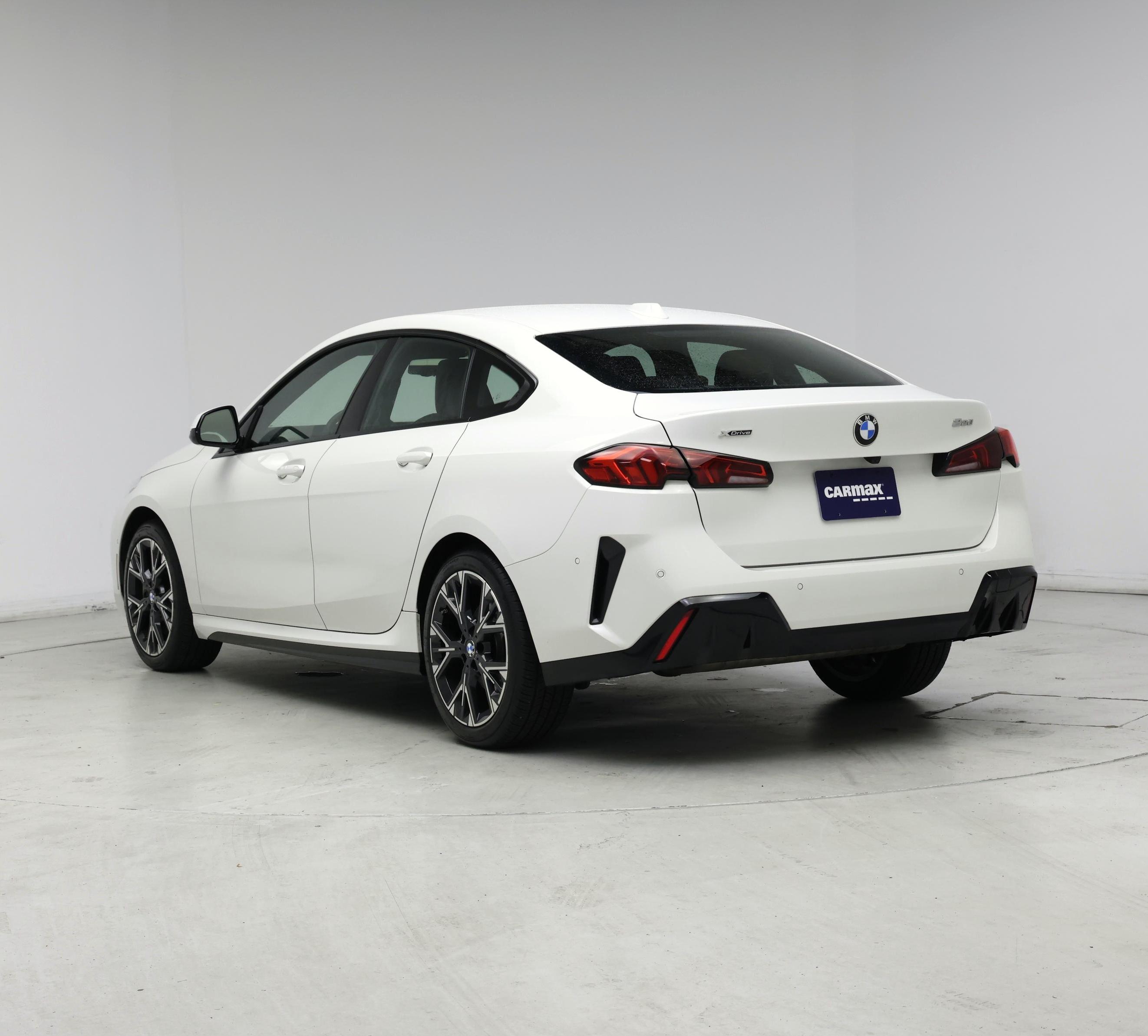 Thumbnail: 2025 BMW 2 Series - 2