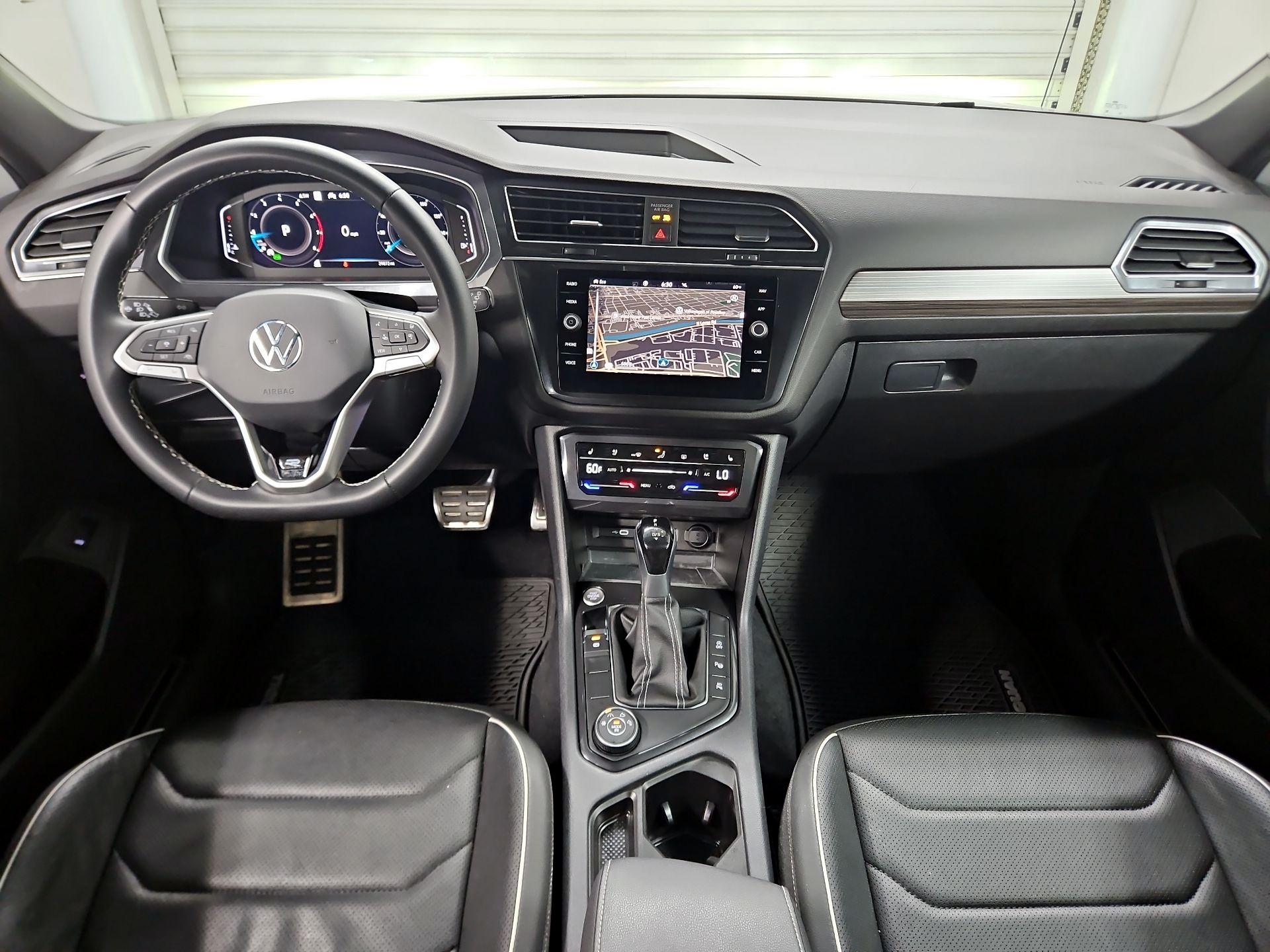 Thumbnail: 2023 Volkswagen Tiguan - 9