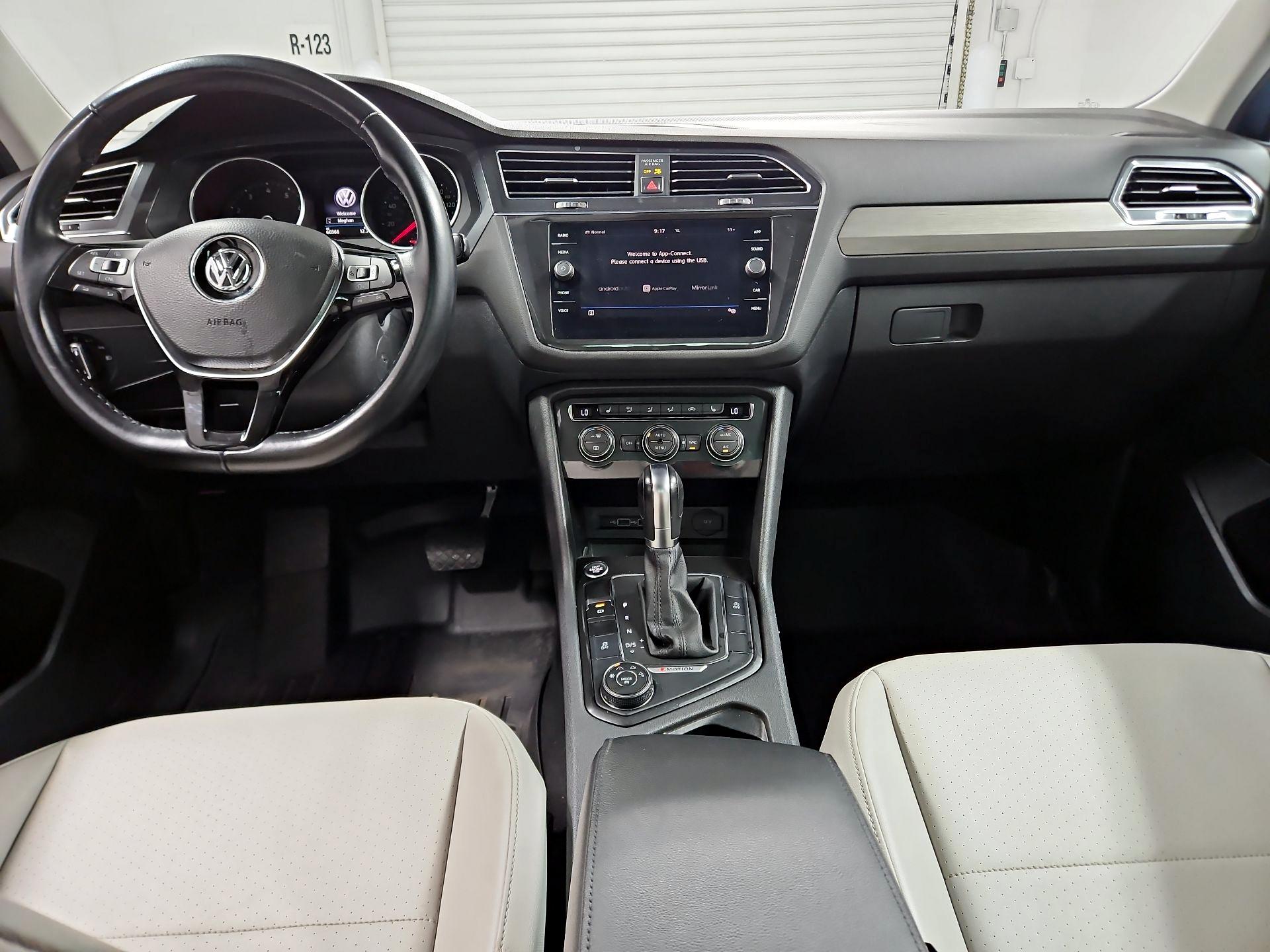 Thumbnail: 2018 Volkswagen Tiguan - 9