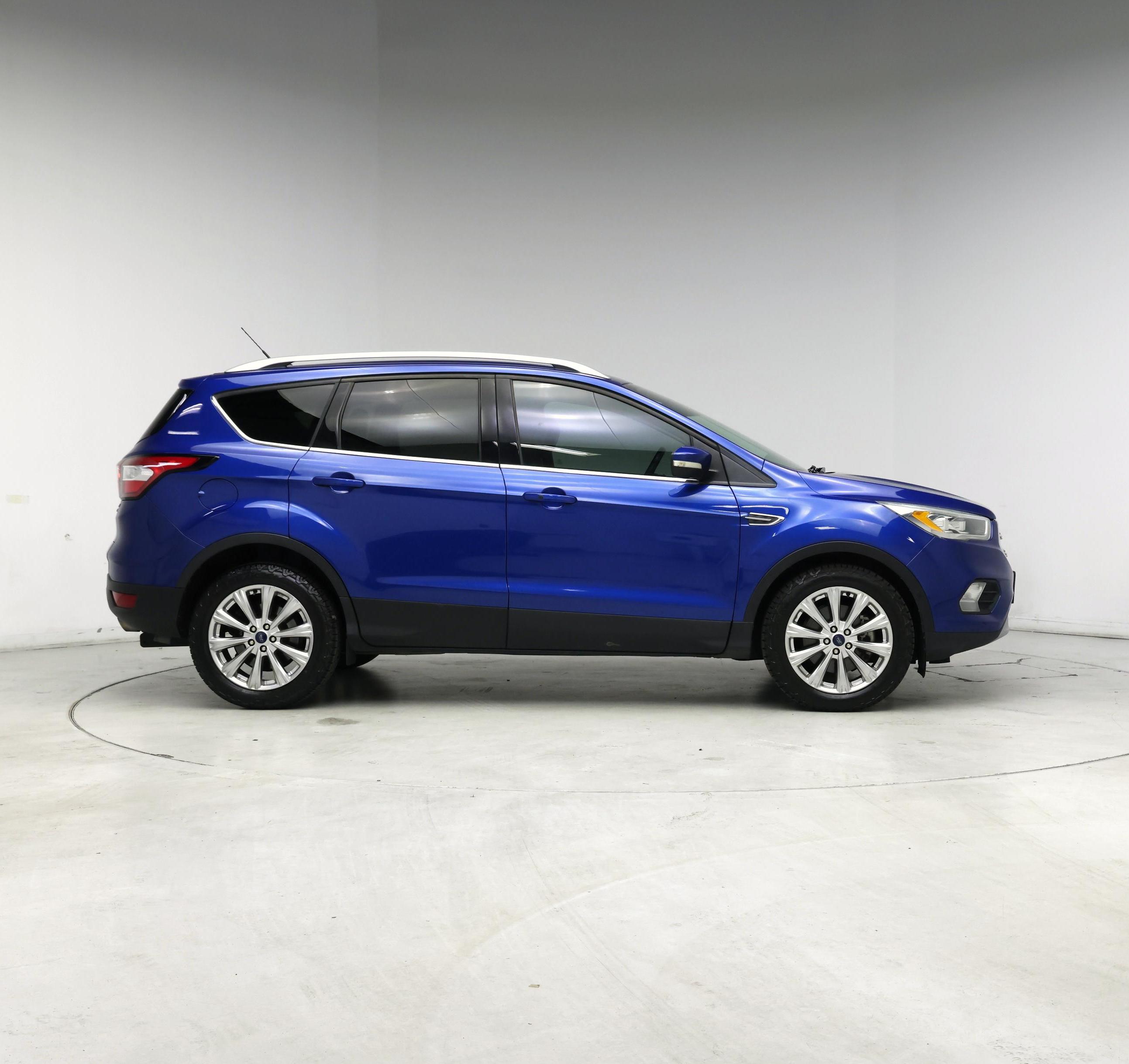 Thumbnail: 2017 Ford Escape - 7