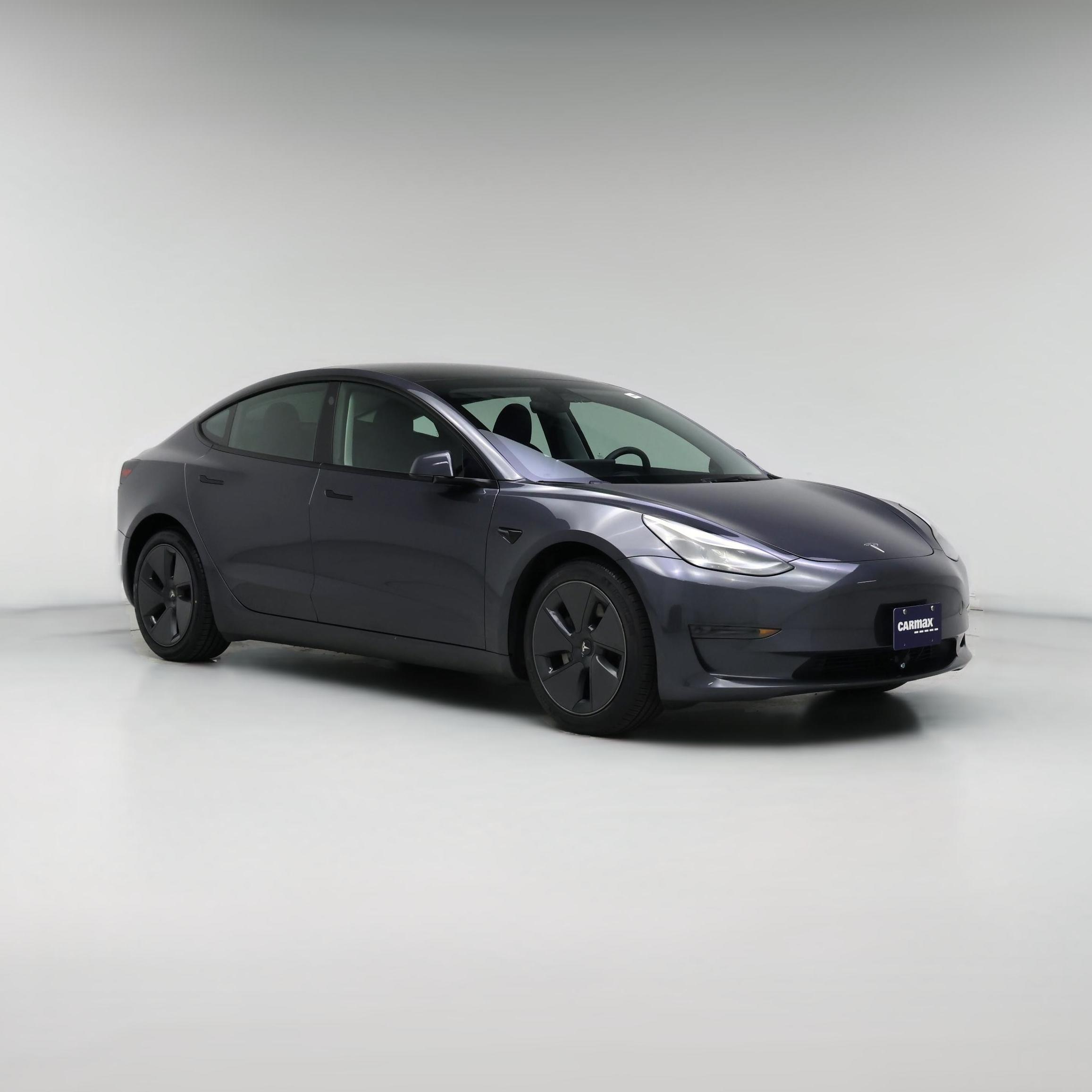 Thumbnail: 2023 Tesla Model 3 - 1