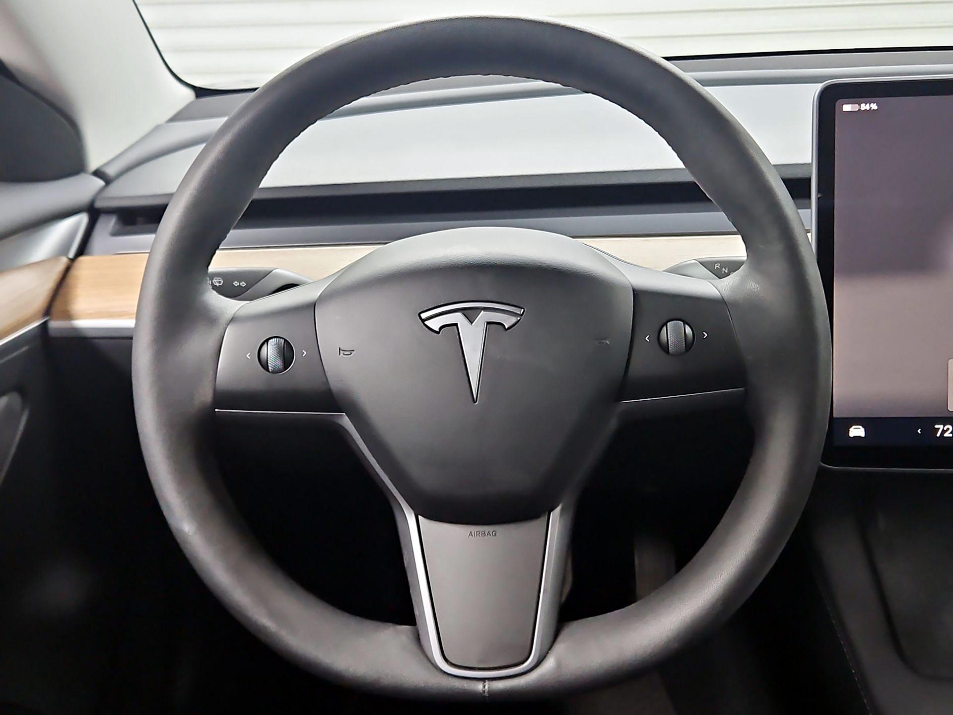 Thumbnail: 2023 Tesla Model 3 - 10