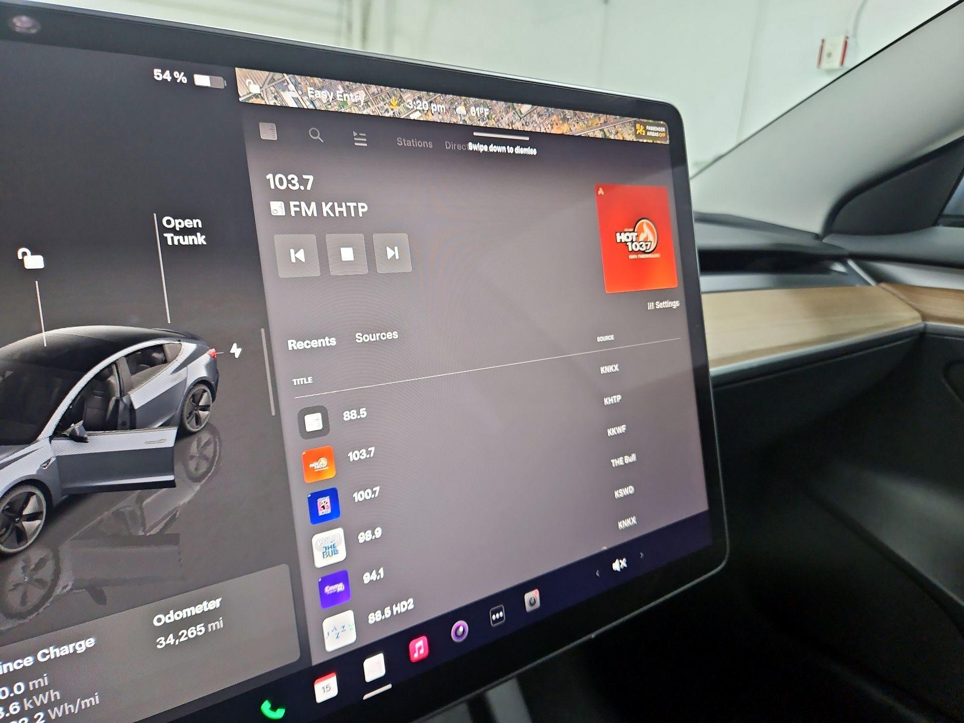Thumbnail: 2023 Tesla Model 3 - 15
