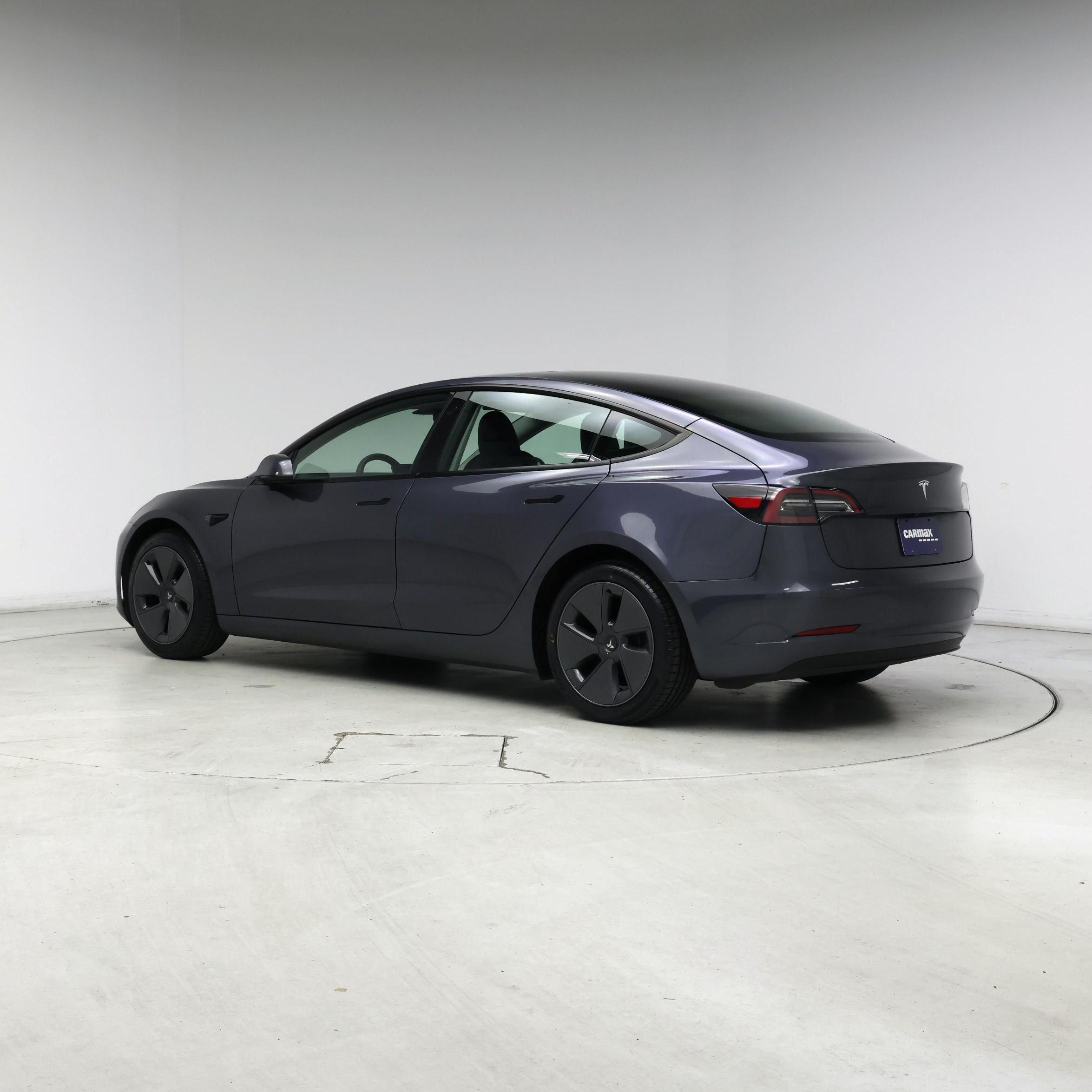 Thumbnail: 2023 Tesla Model 3 - 2