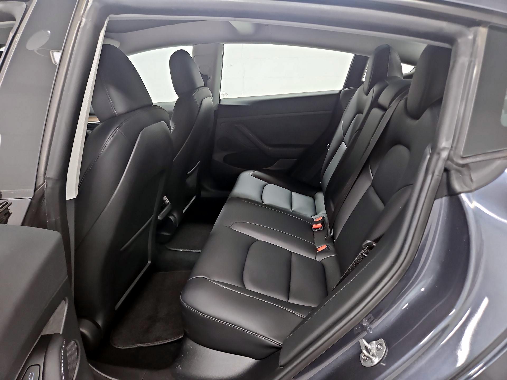 Thumbnail: 2023 Tesla Model 3 - 19