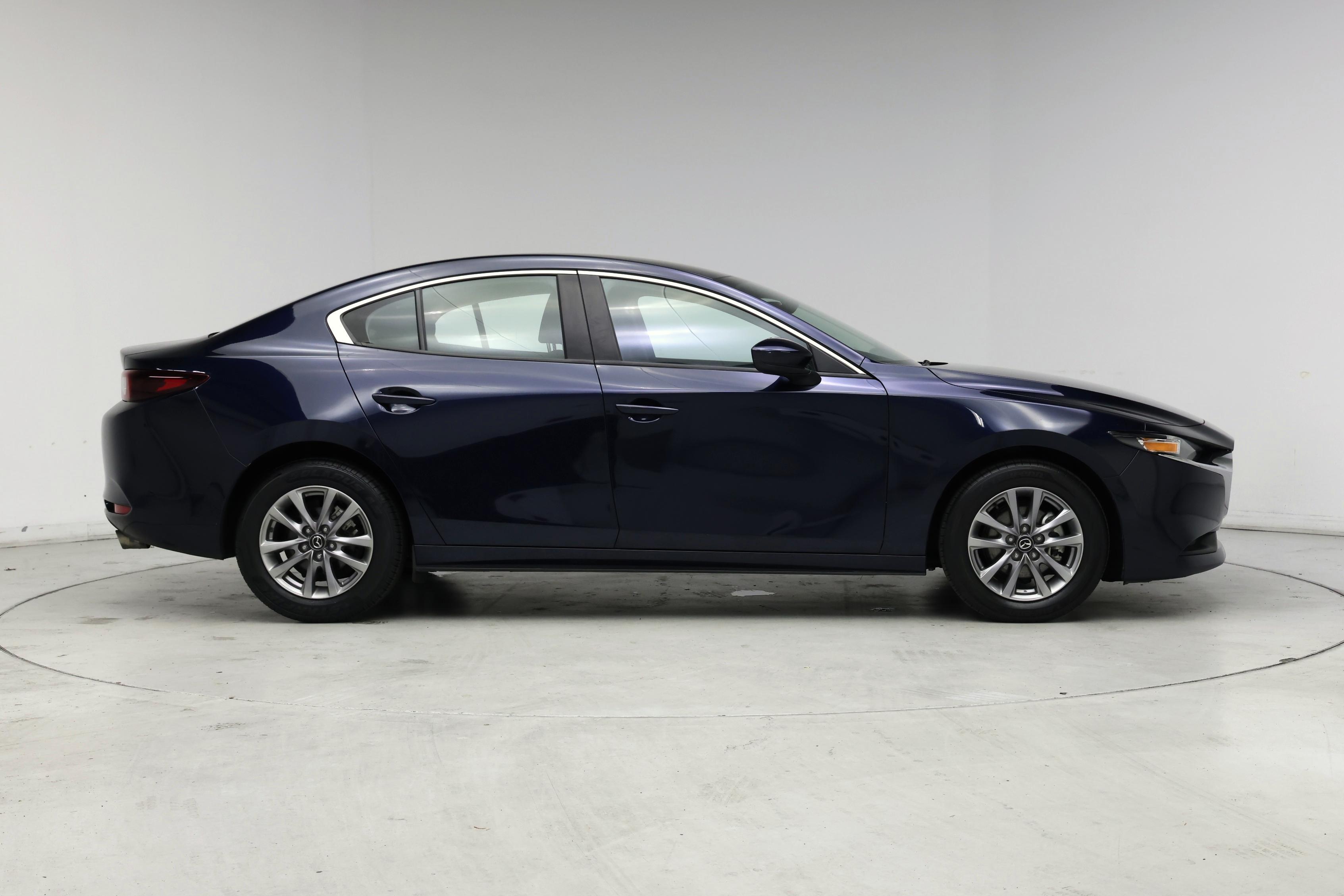 Thumbnail: 2022 Mazda Mazda3 - 7
