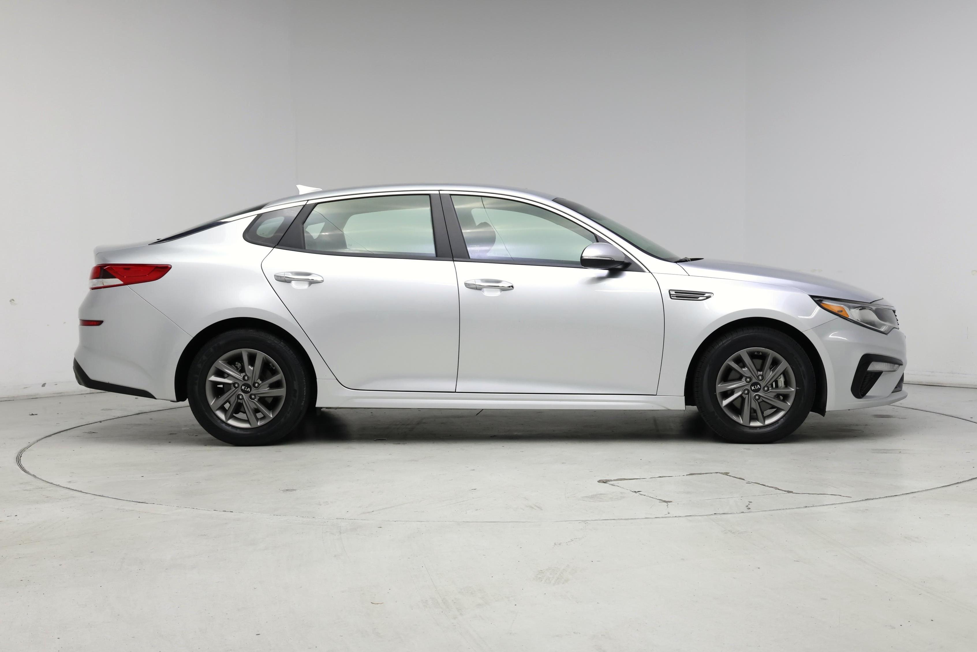 Thumbnail: 2020 Kia Optima - 7