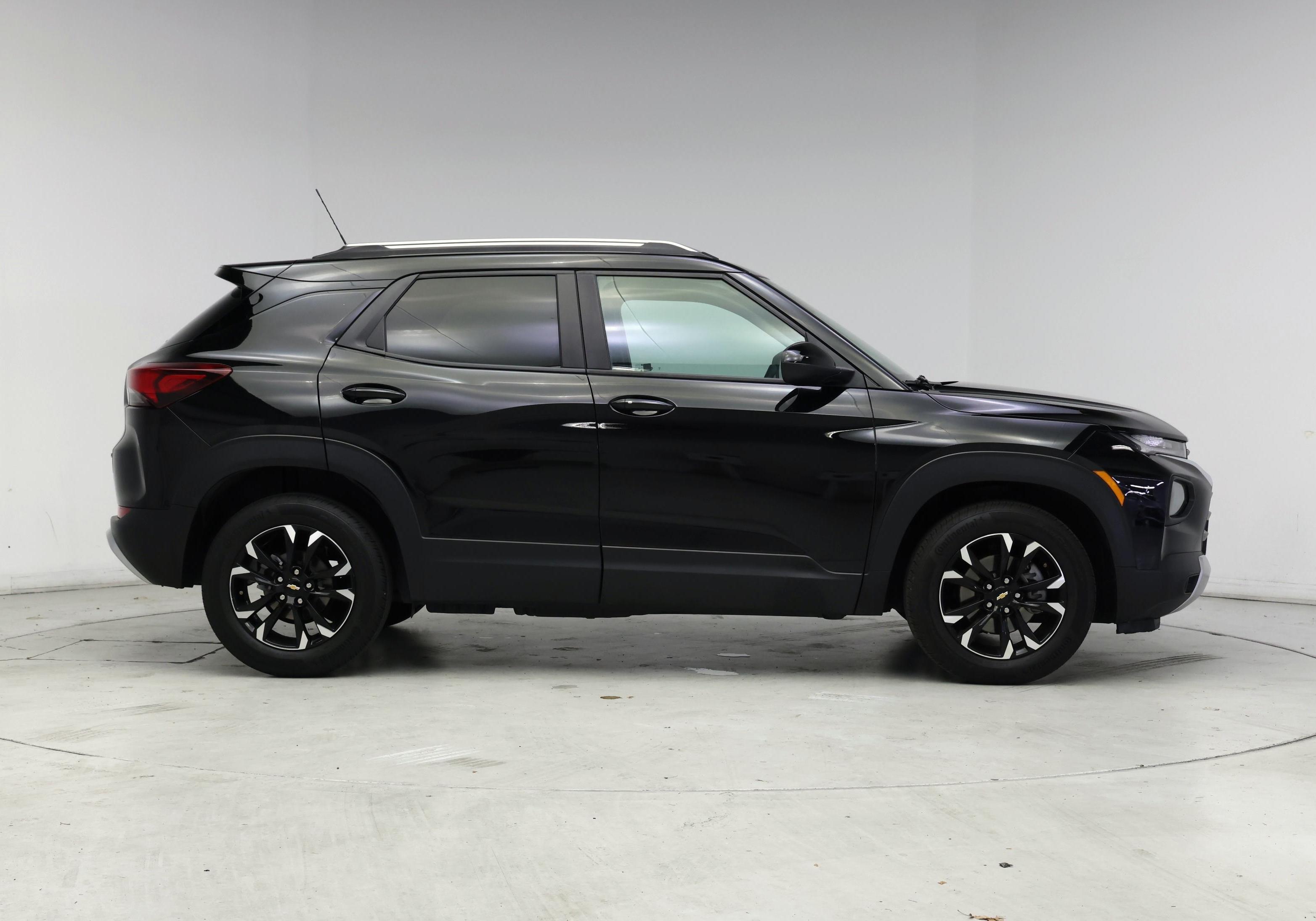 Thumbnail: 2023 Chevrolet TrailBlazer - 7