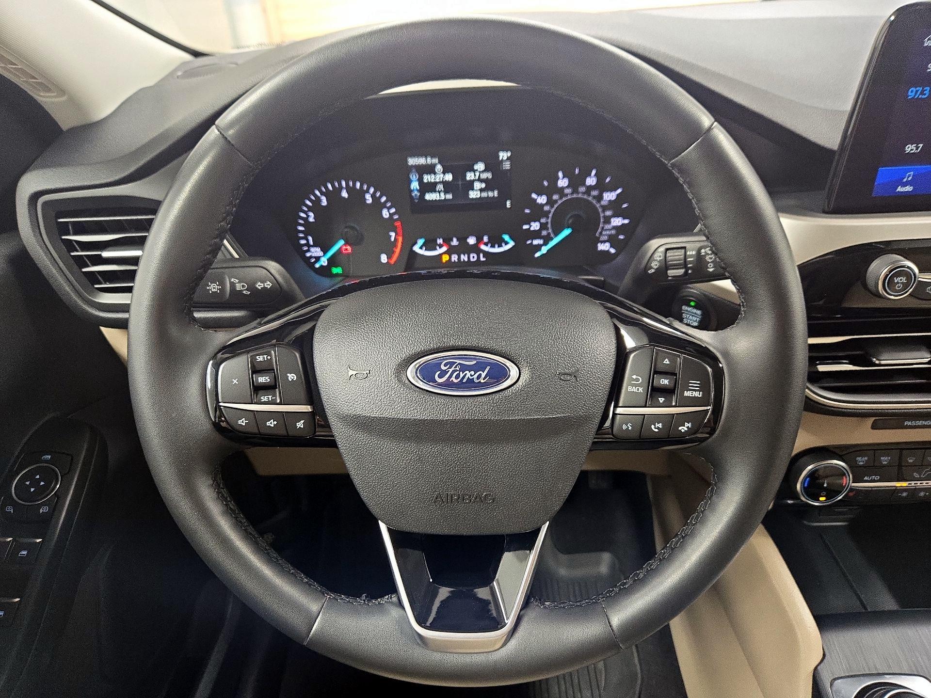 Thumbnail: 2022 Ford Escape - 10