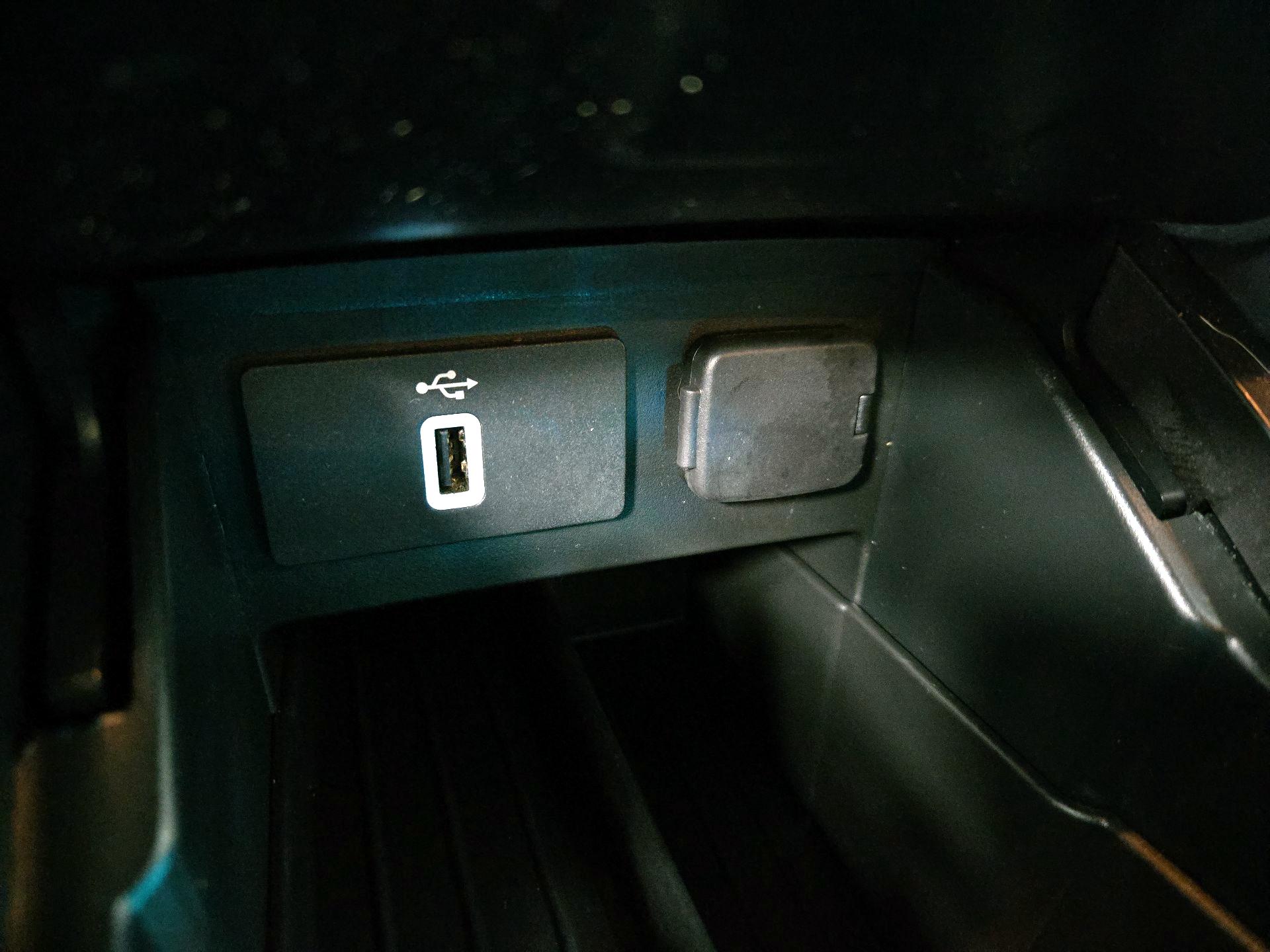 Thumbnail: 2017 Ford Explorer - 19