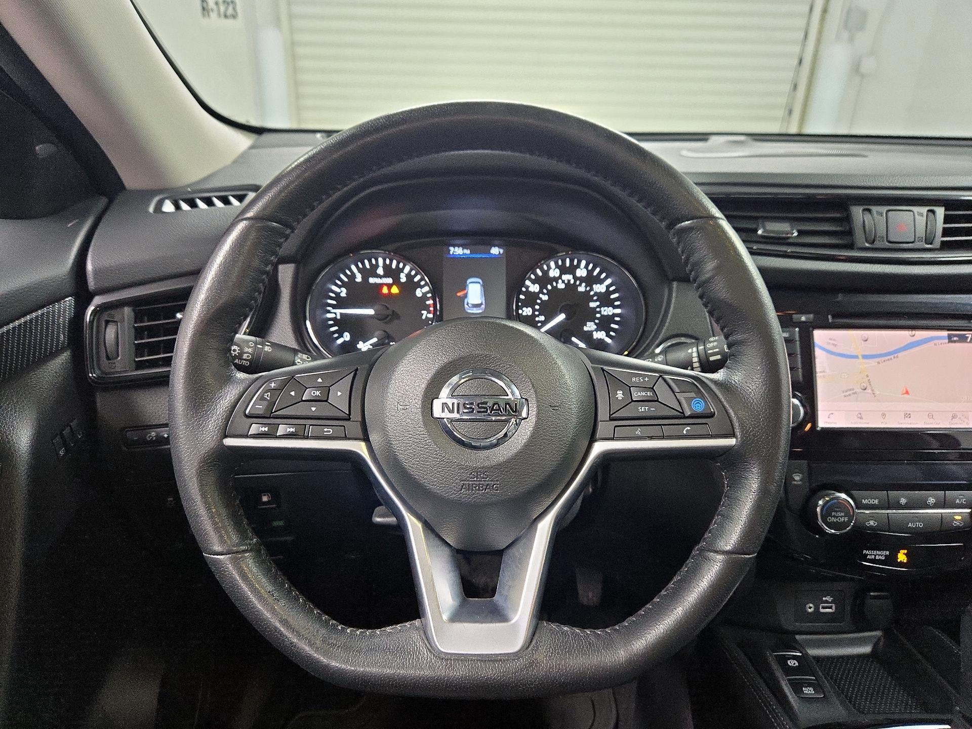 Thumbnail: 2019 Nissan Rogue - 10