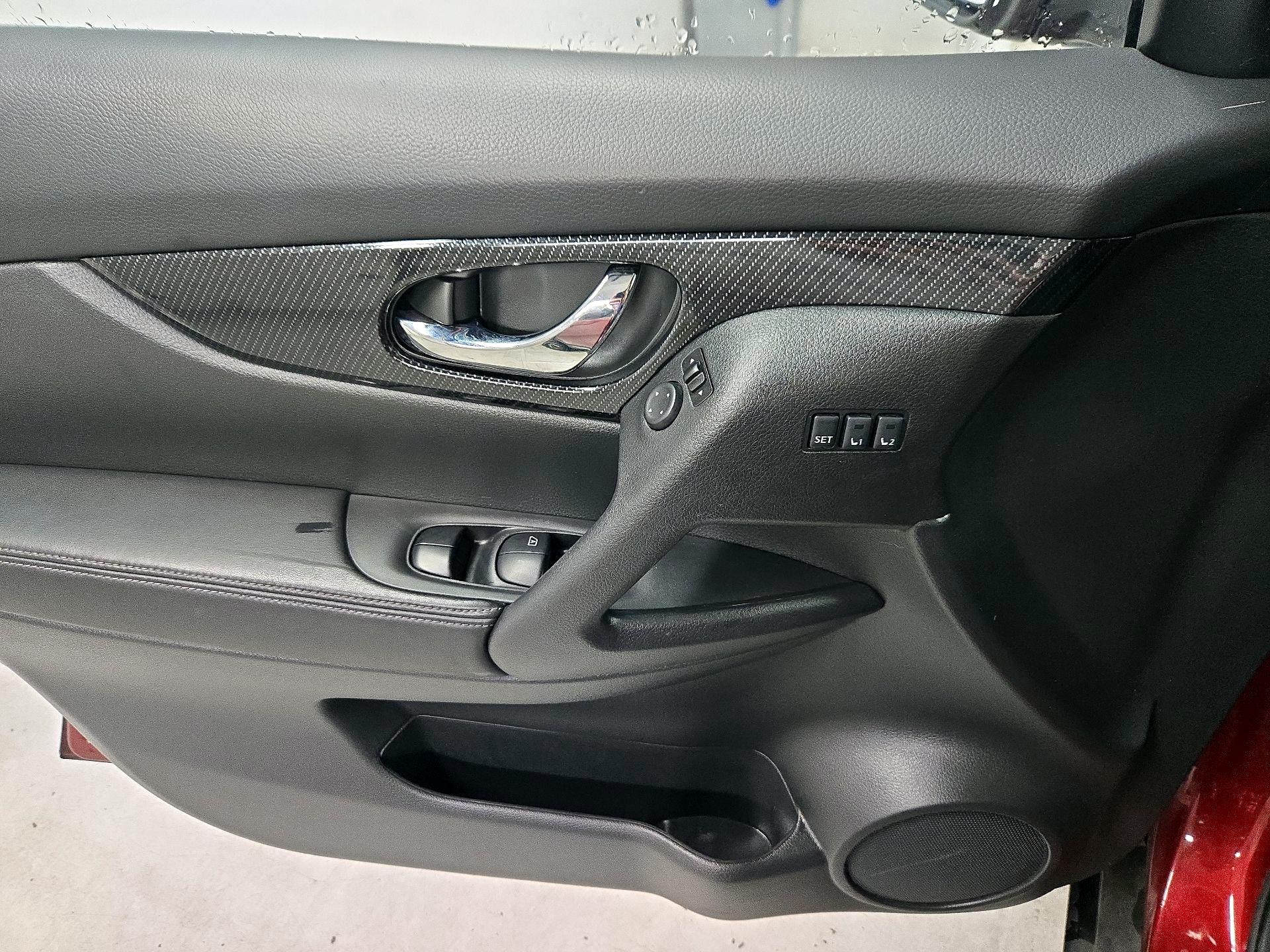 Thumbnail: 2019 Nissan Rogue - 12