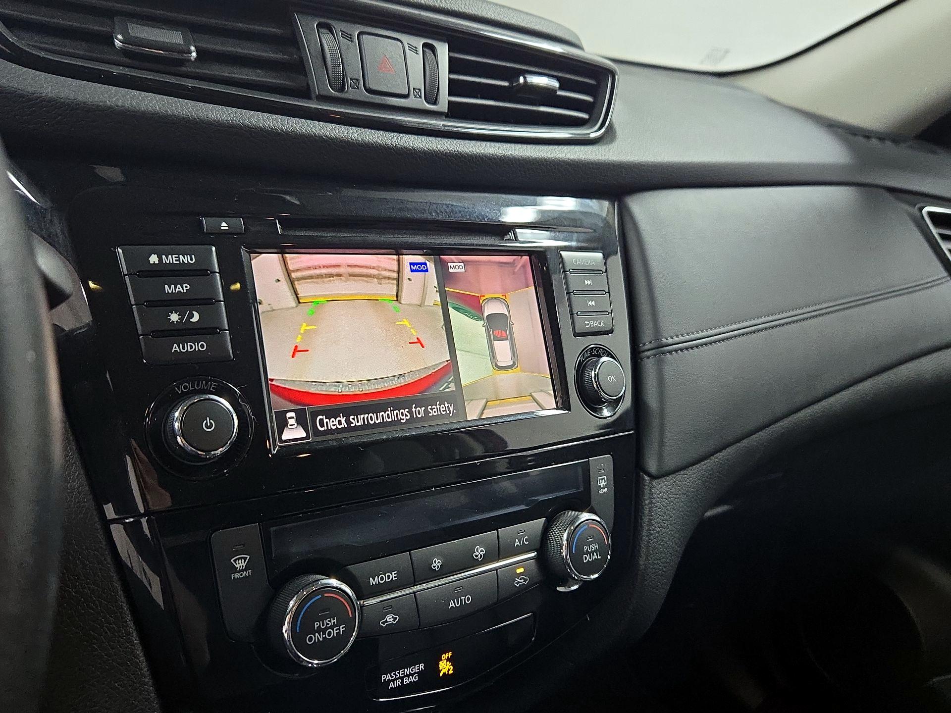 Thumbnail: 2019 Nissan Rogue - 15