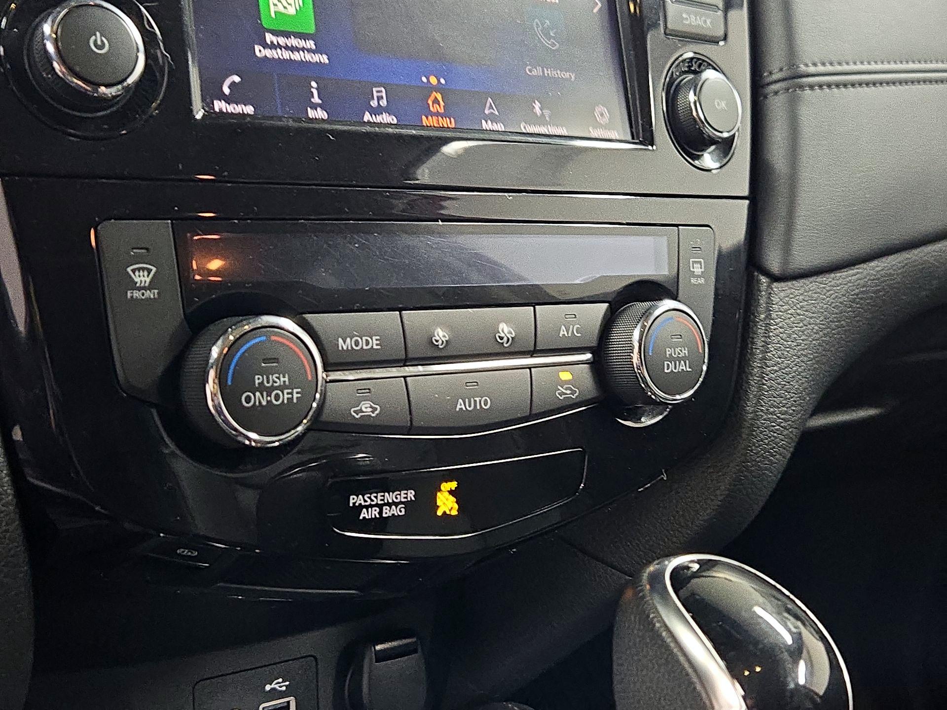 Thumbnail: 2019 Nissan Rogue - 17