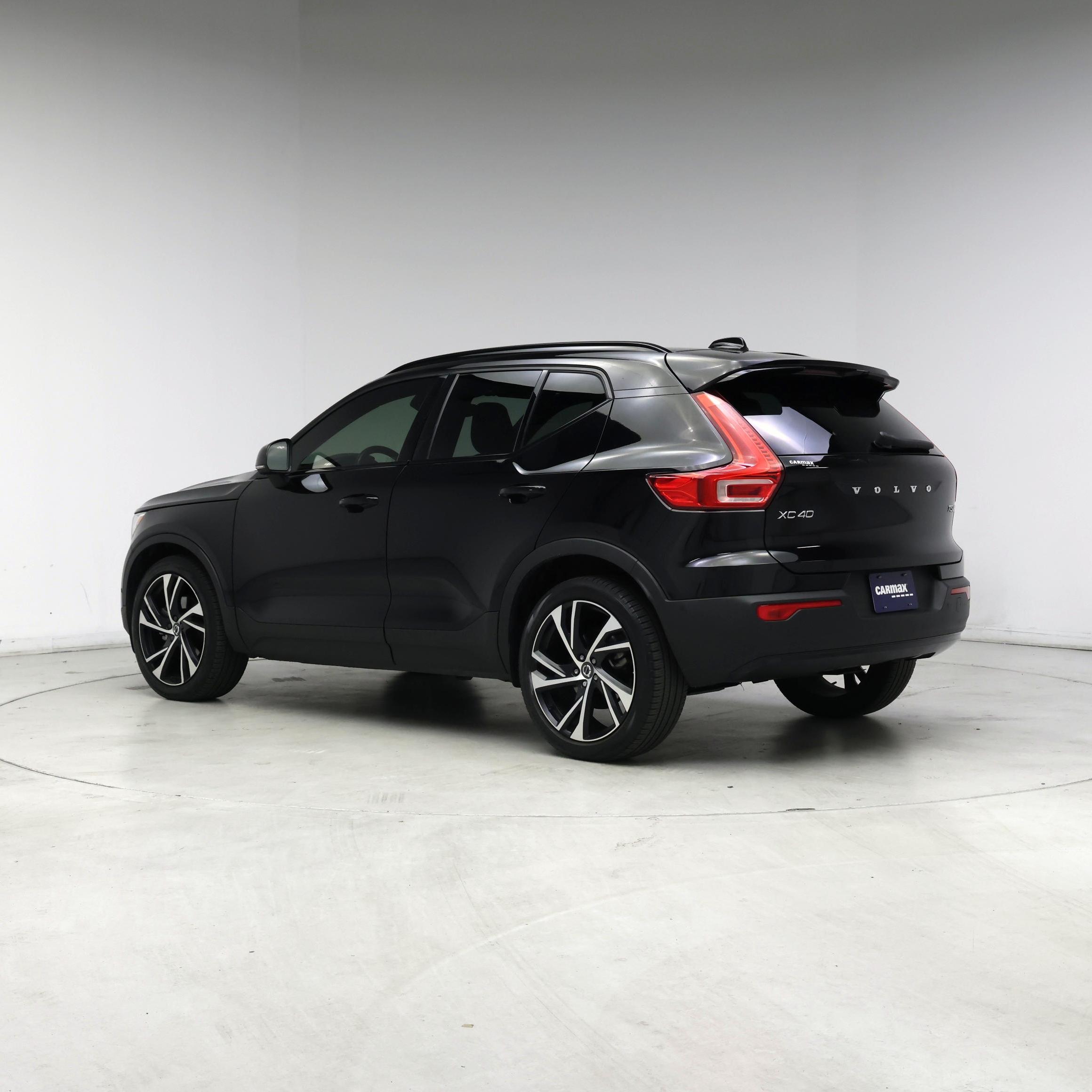 Thumbnail: 2021 Volvo XC40 - 2