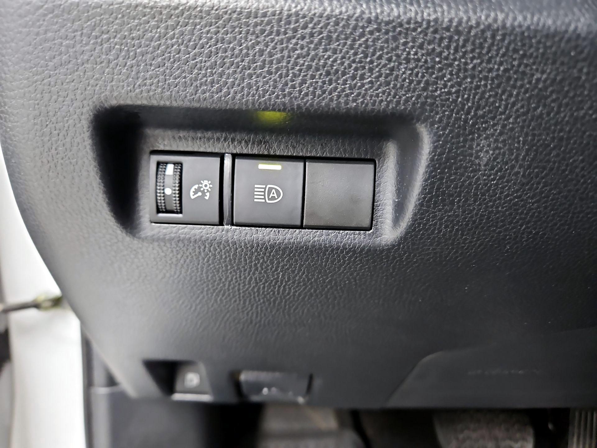 Thumbnail: 2022 Toyota RAV4 - 13