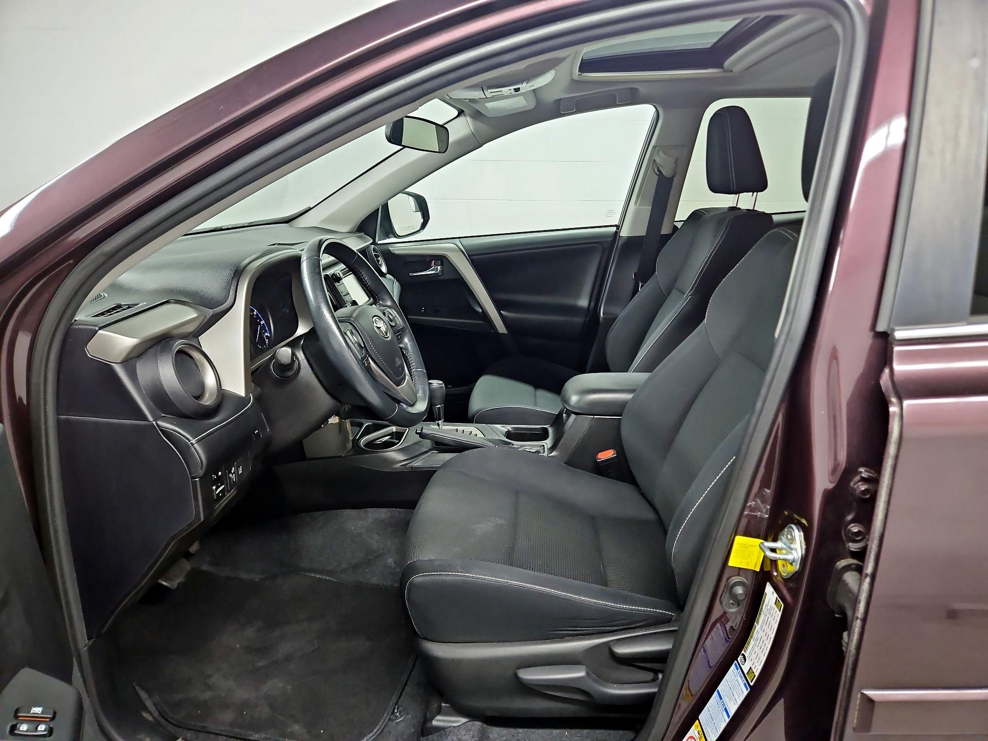Thumbnail: 2017 Toyota RAV4 - 11