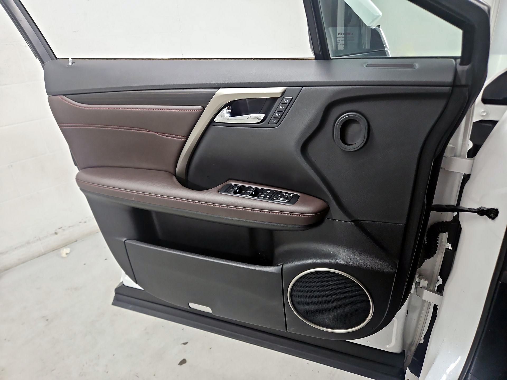 Thumbnail: 2016 Lexus RX - 12