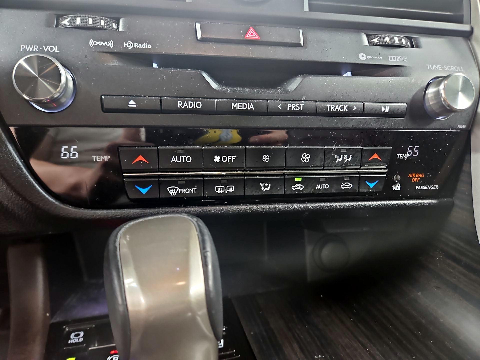 Thumbnail: 2016 Lexus RX - 17