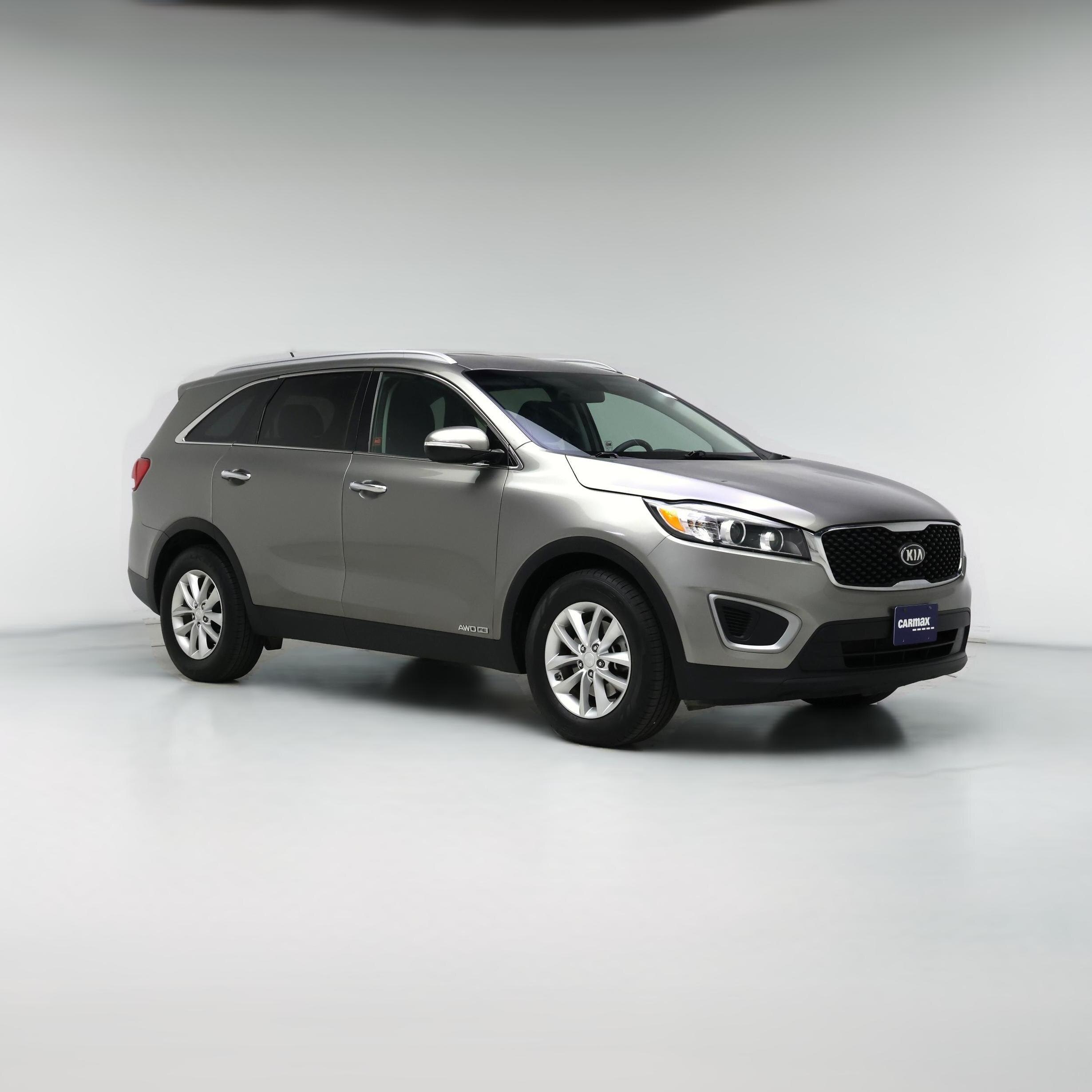 Thumbnail: 2016 Kia Sorento - 1