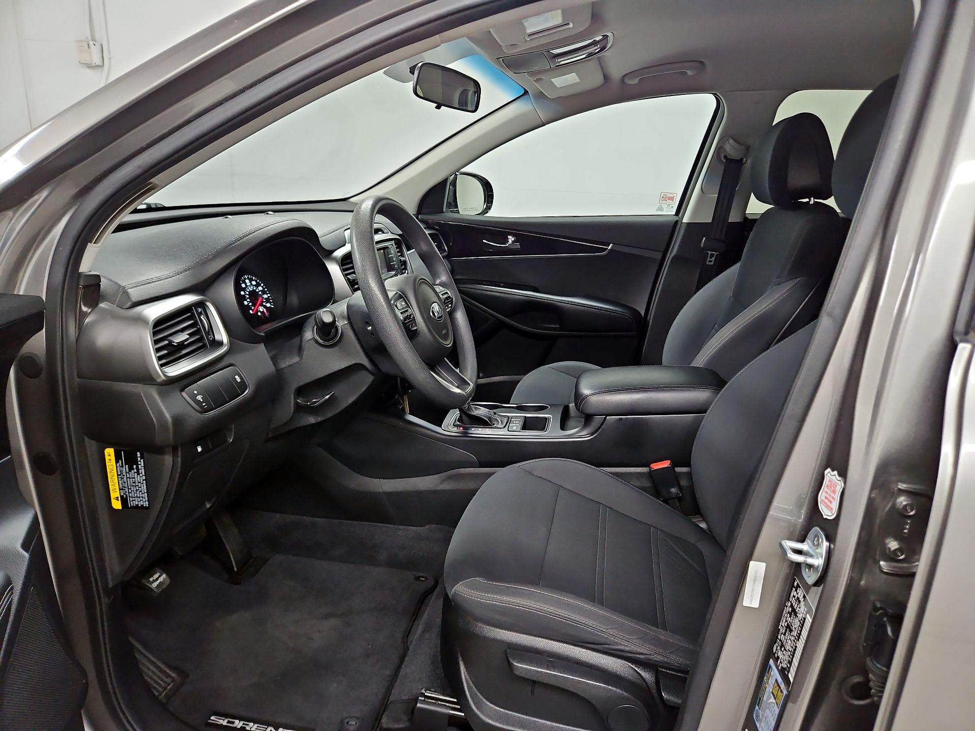 Thumbnail: 2016 Kia Sorento - 11