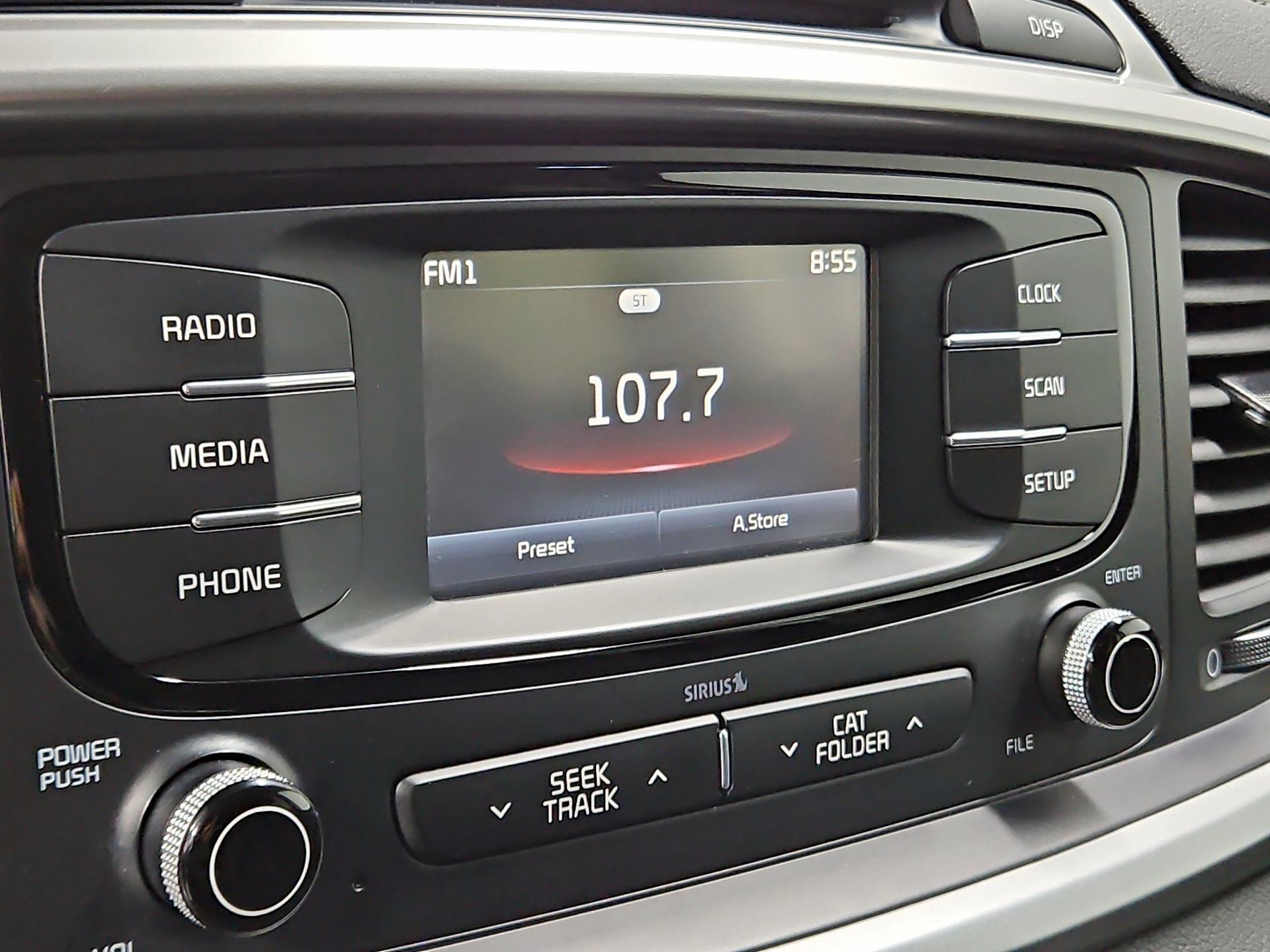 Thumbnail: 2016 Kia Sorento - 15