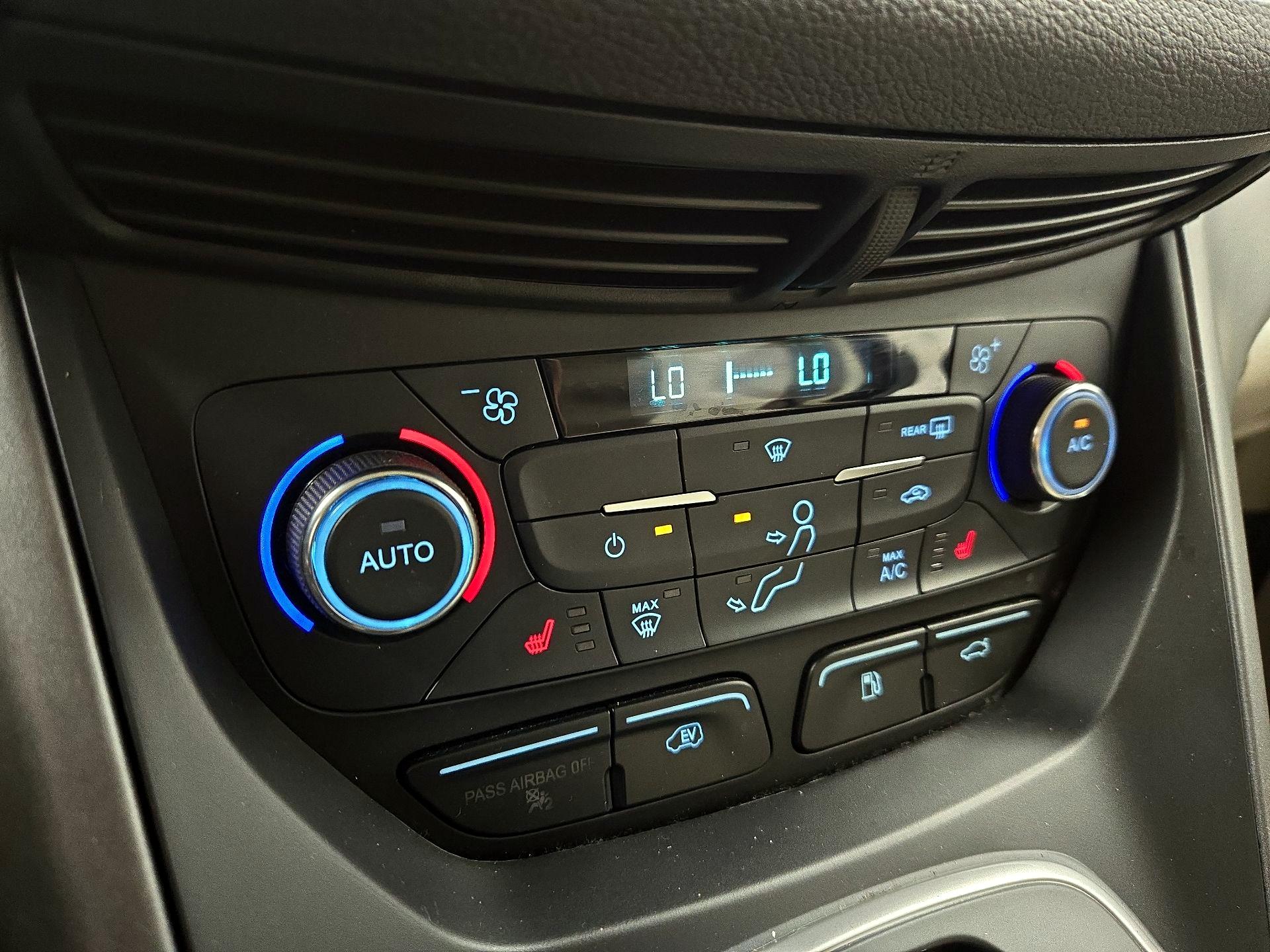 Thumbnail: 2017 Ford C-Max - 17