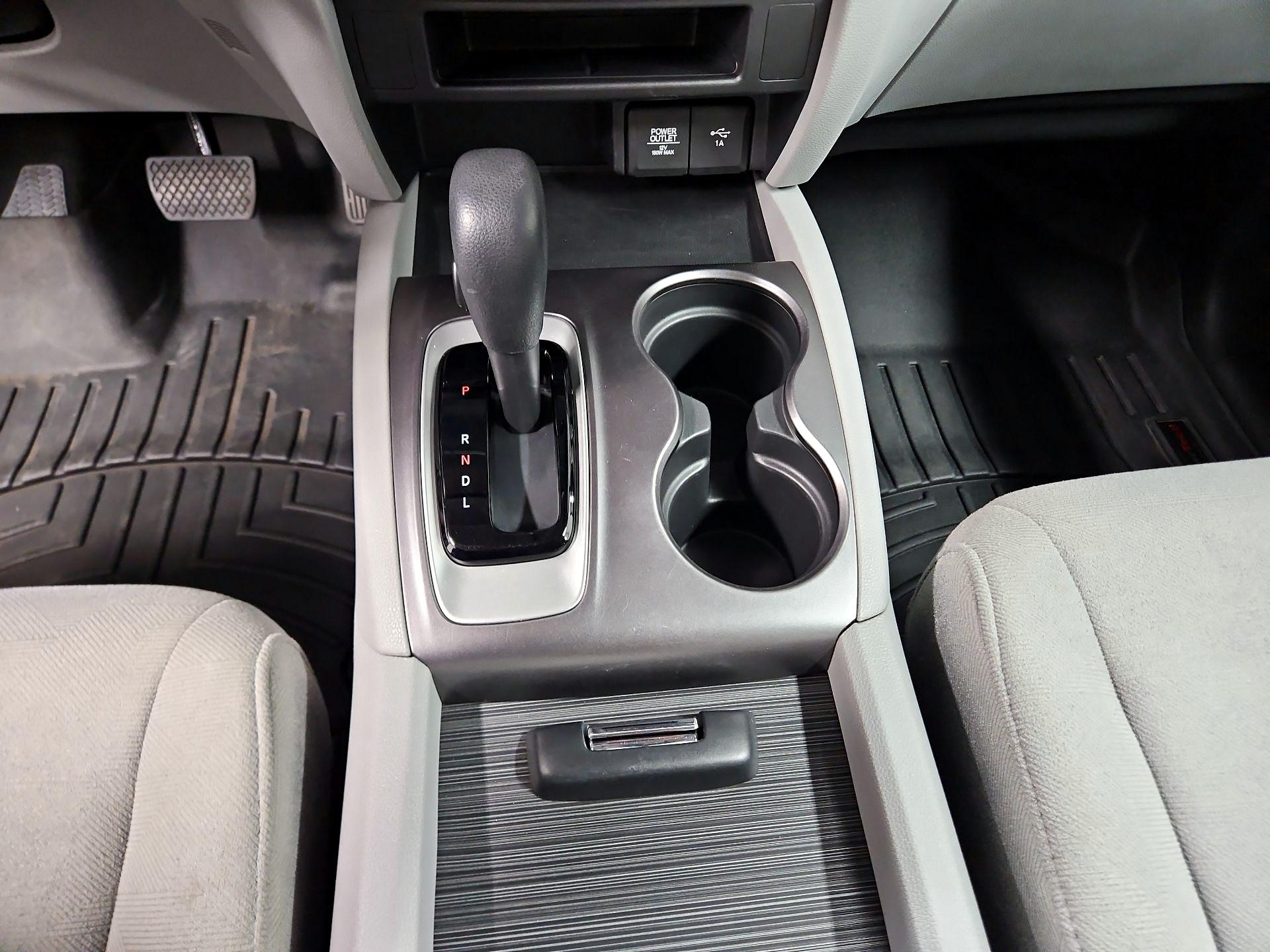 Thumbnail: 2019 Honda Pilot - 17