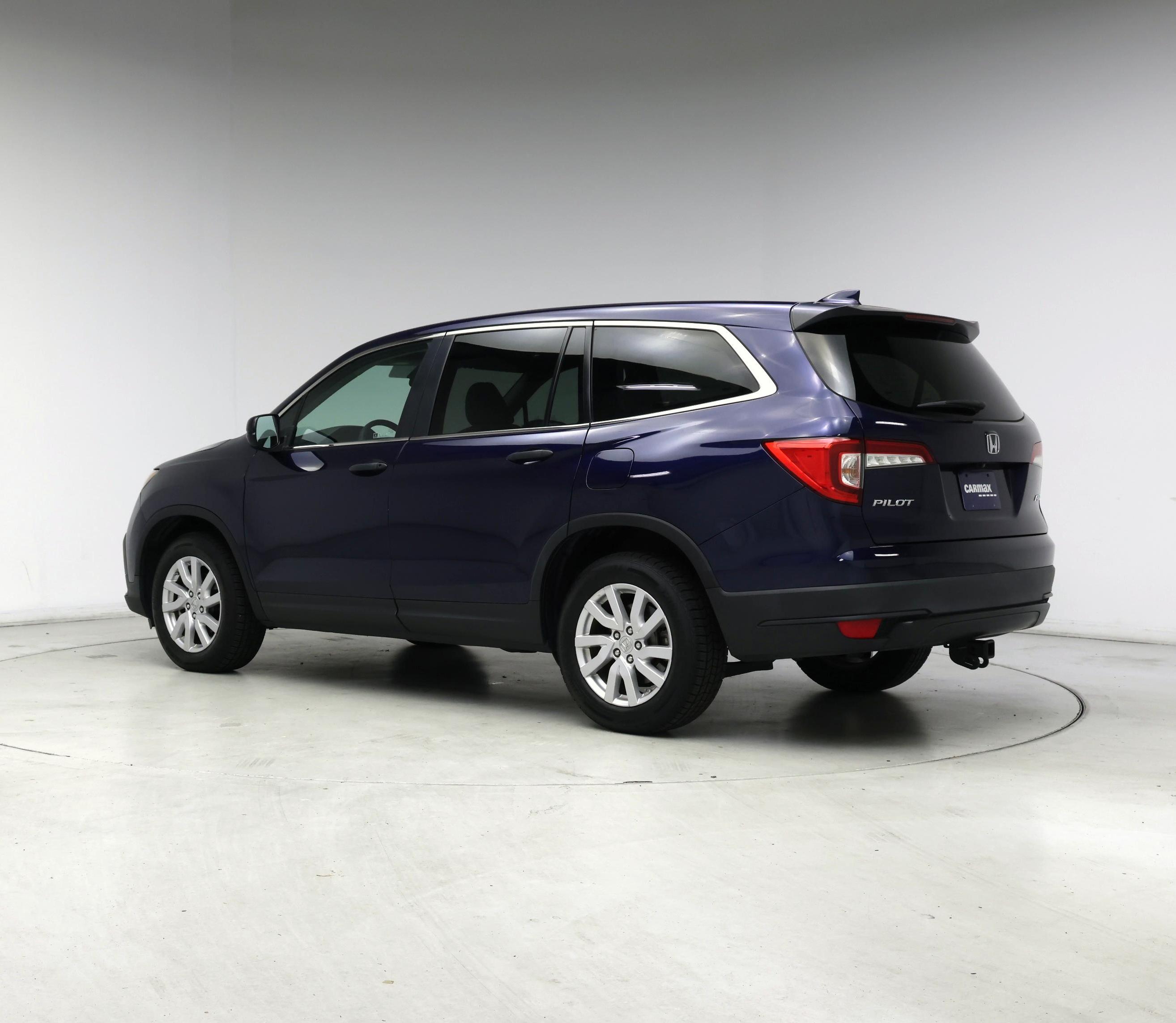 Thumbnail: 2019 Honda Pilot - 2