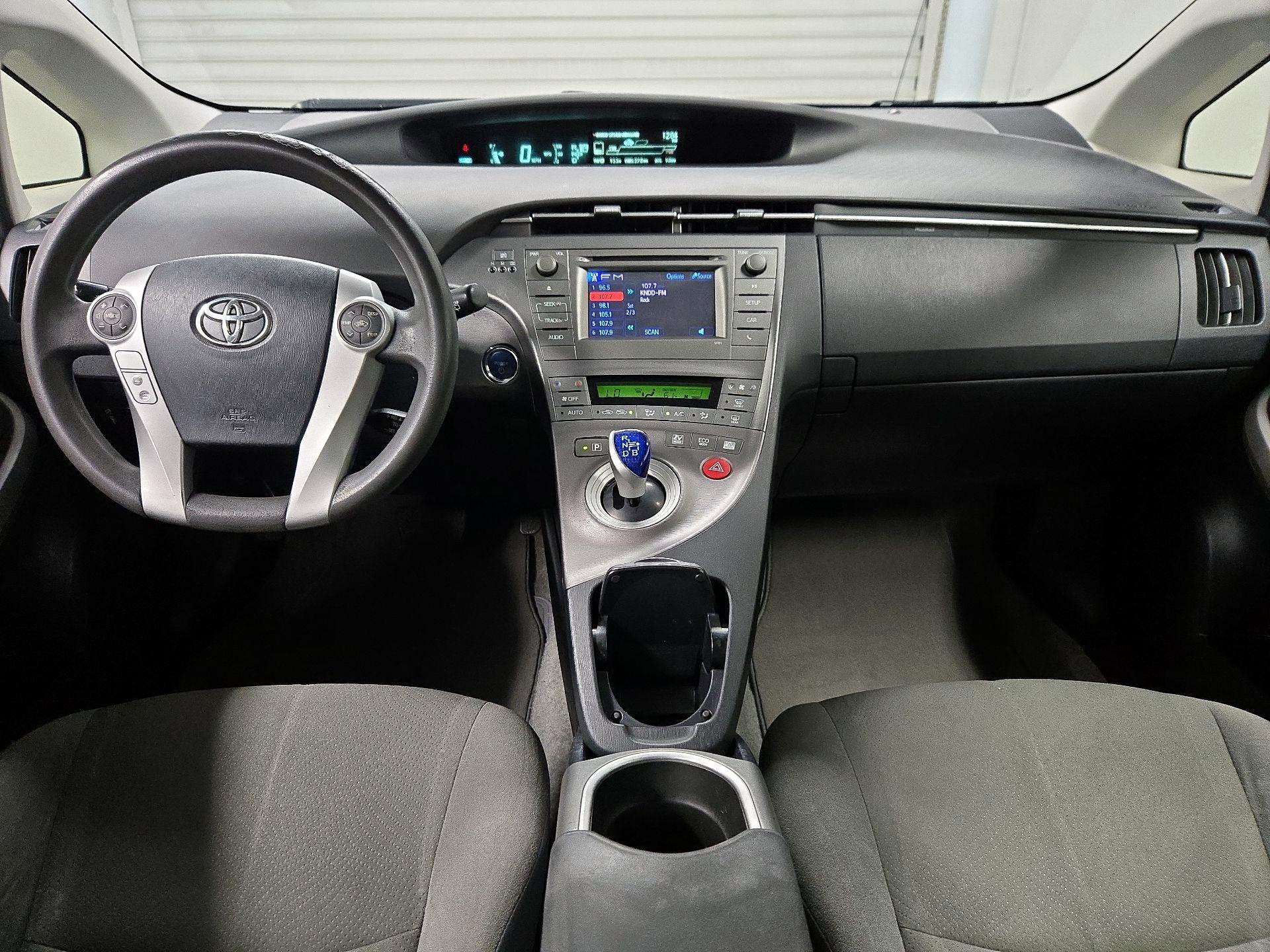 Thumbnail: 2014 Toyota Prius - 9