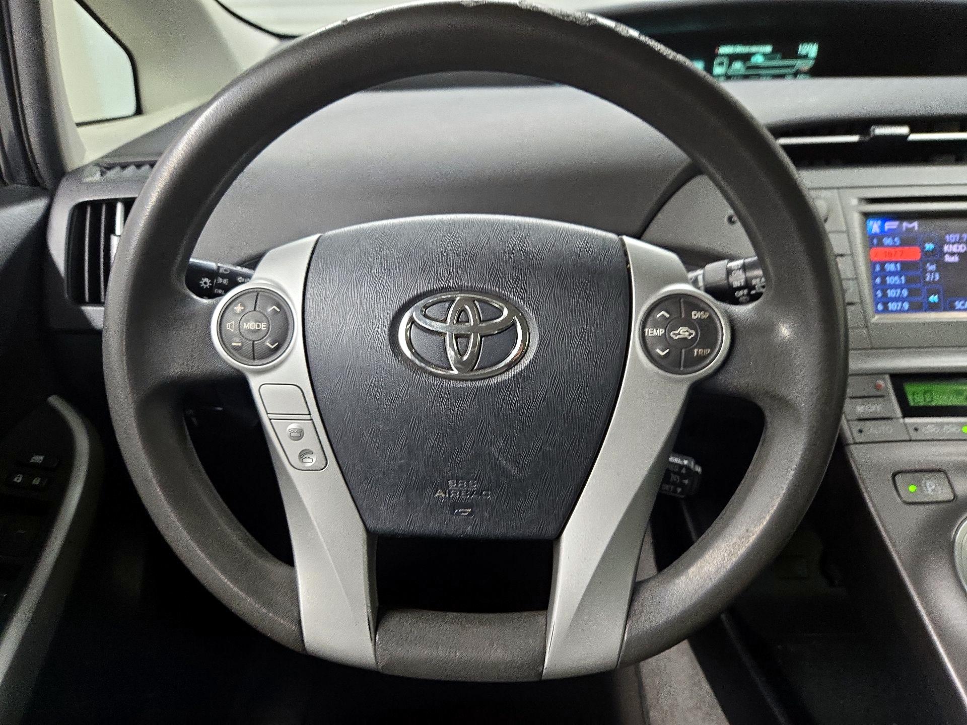 Thumbnail: 2014 Toyota Prius - 10