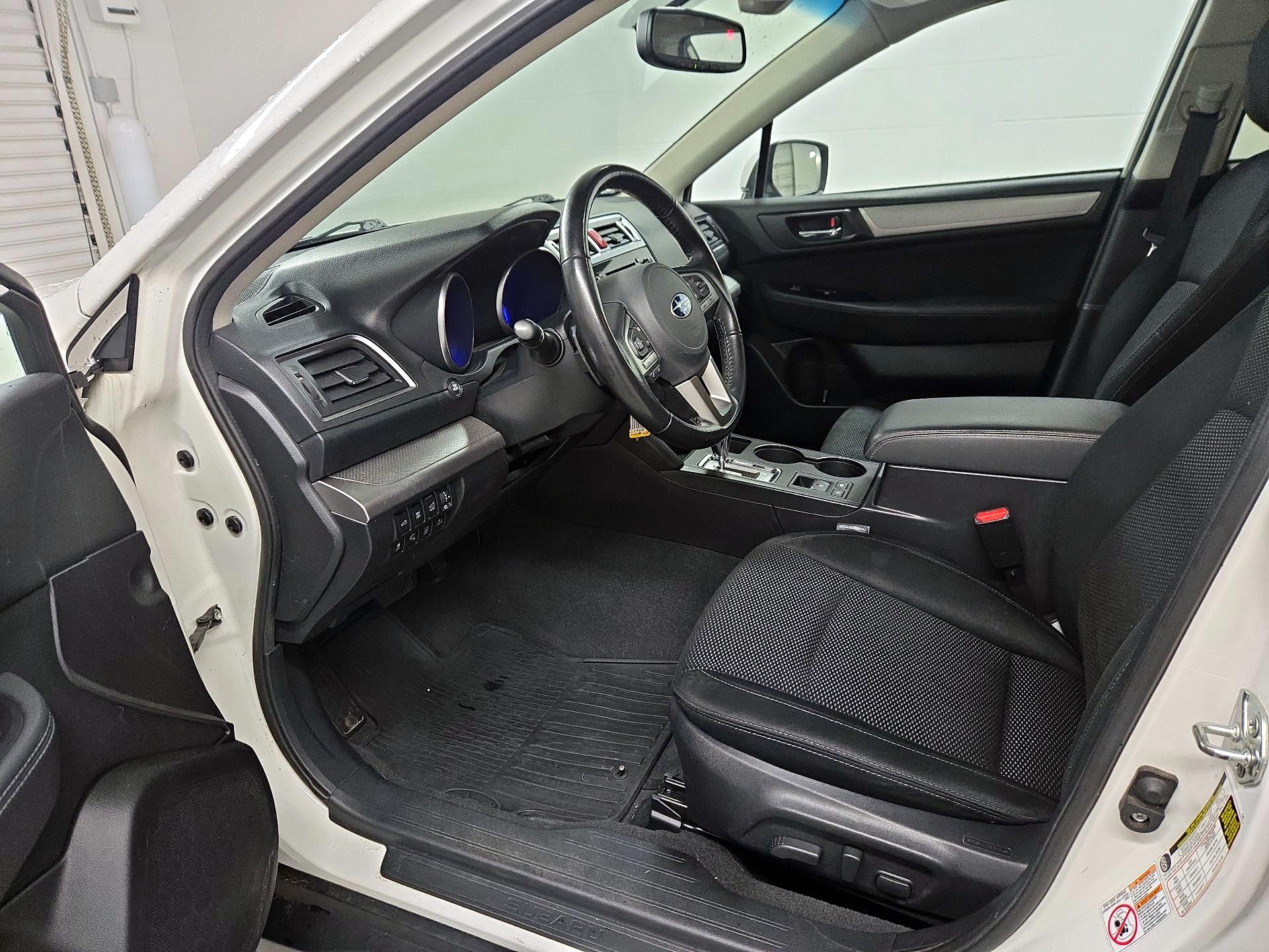 Thumbnail: 2016 Subaru Outback - 11