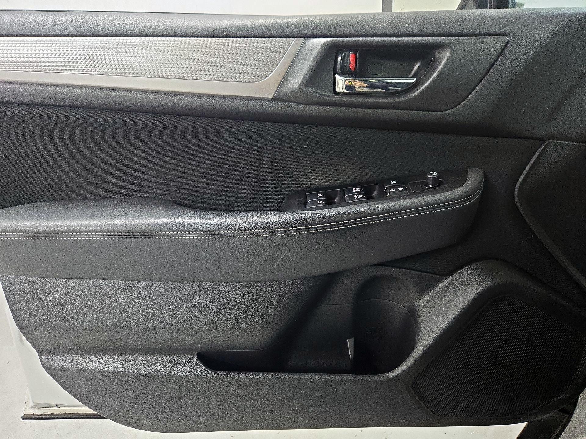 Thumbnail: 2016 Subaru Outback - 12