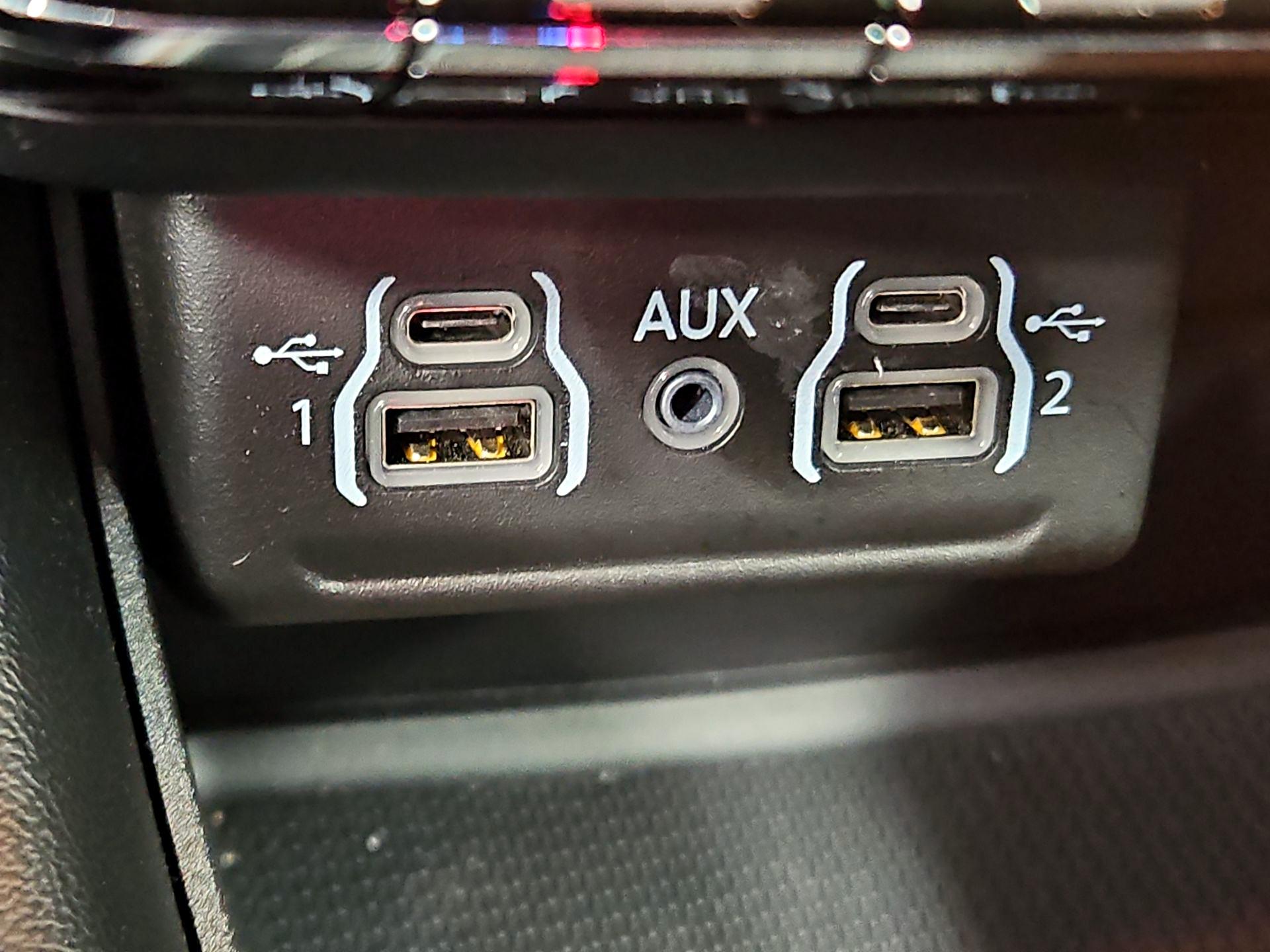 Thumbnail: 2022 Dodge Durango - 18