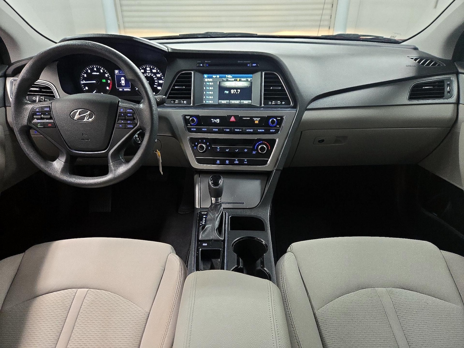 2016 Hyundai Sonata SE - Photo 10