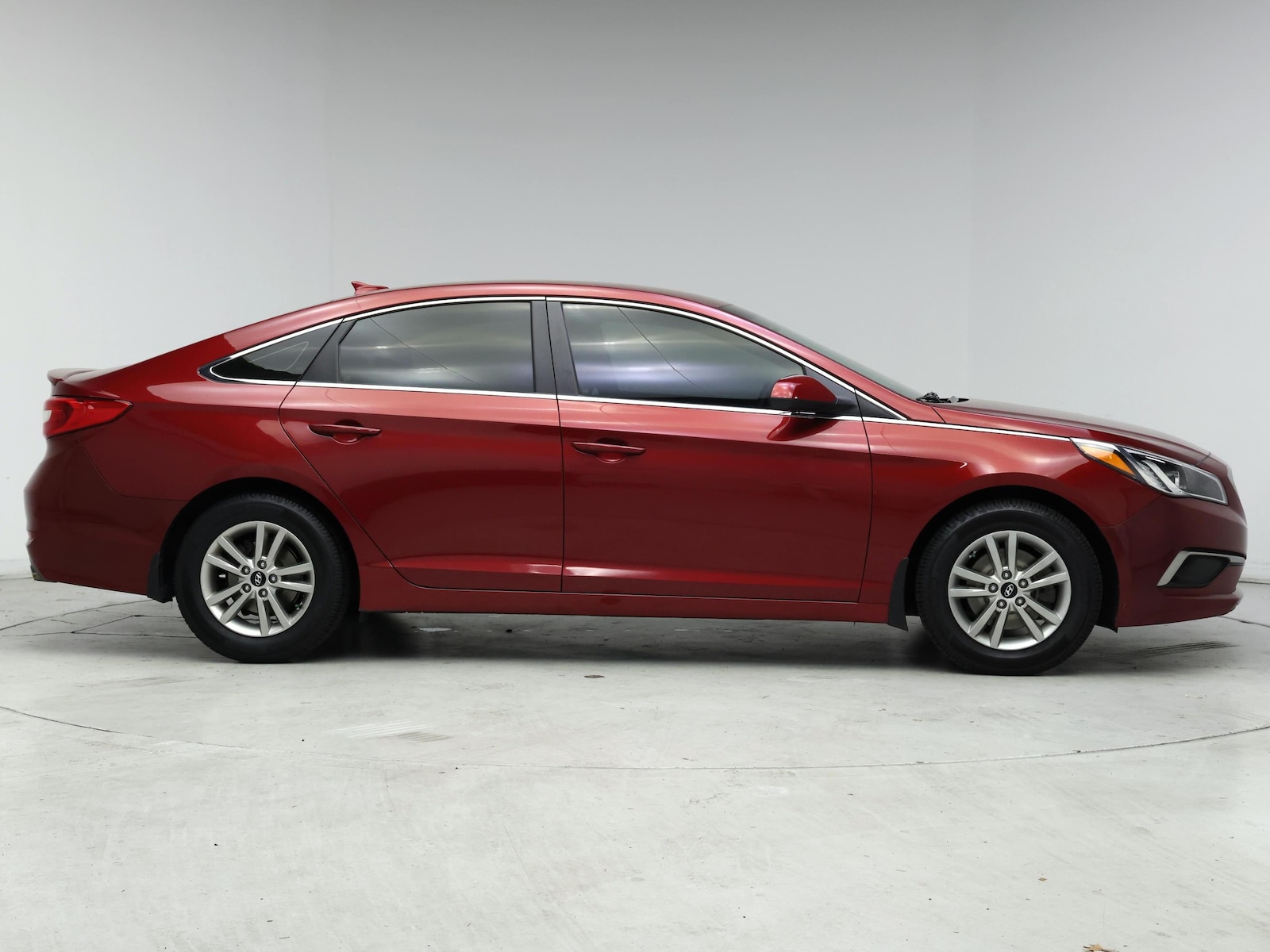2016 Hyundai Sonata SE - Photo 8