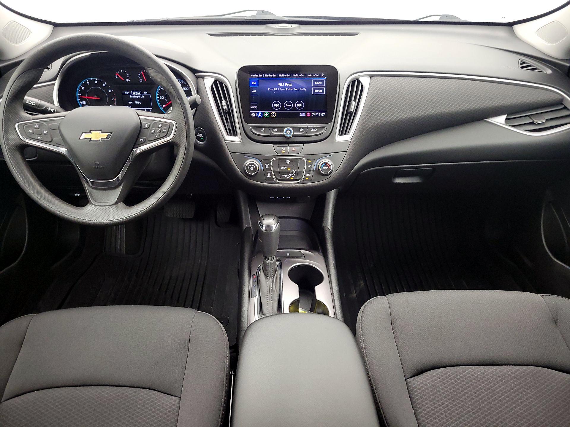 Thumbnail: 2020 Chevrolet Malibu - 9