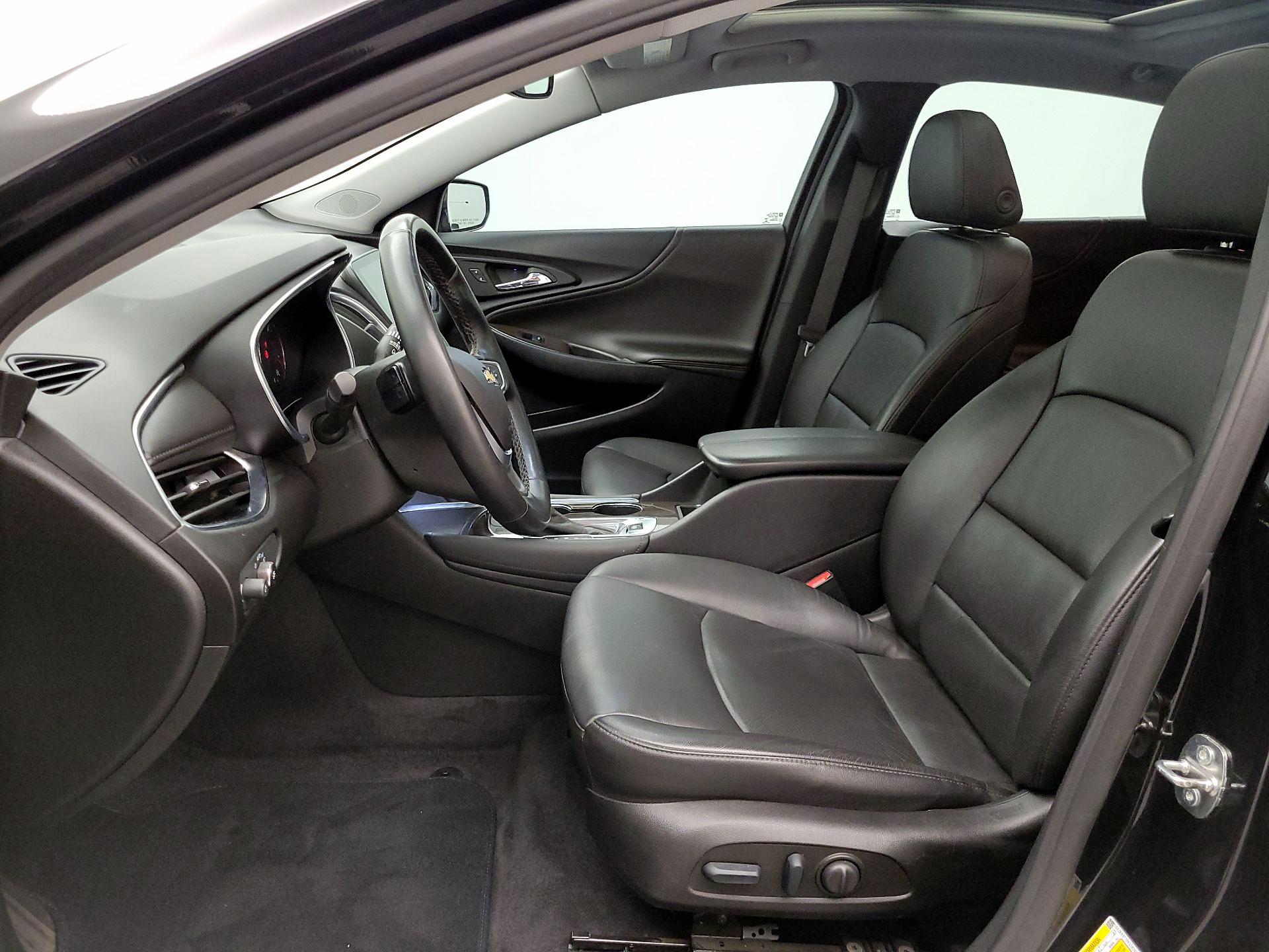 Thumbnail: 2023 Chevrolet Malibu - 11