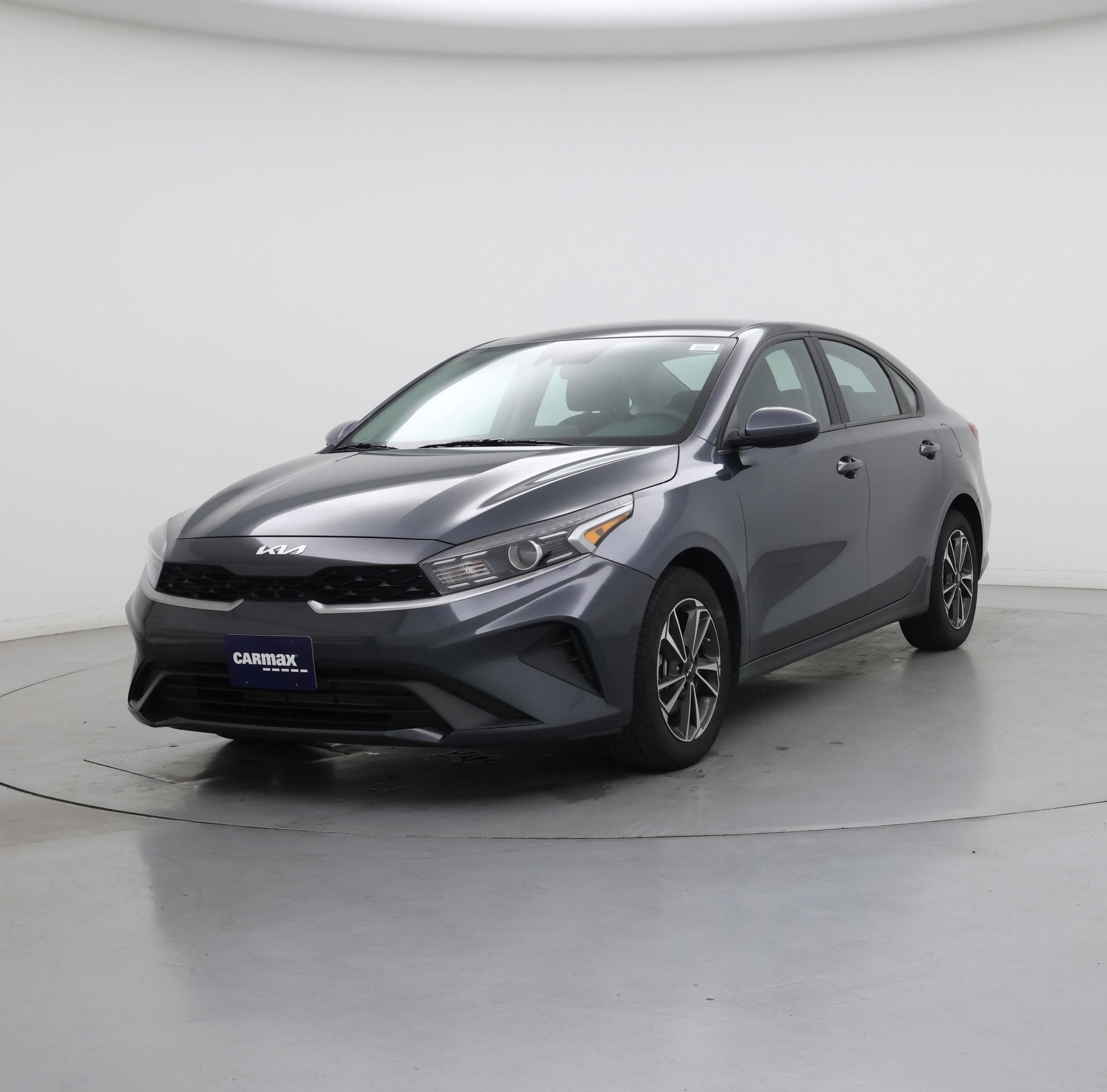 Thumbnail: 2024 Kia Forte - 4