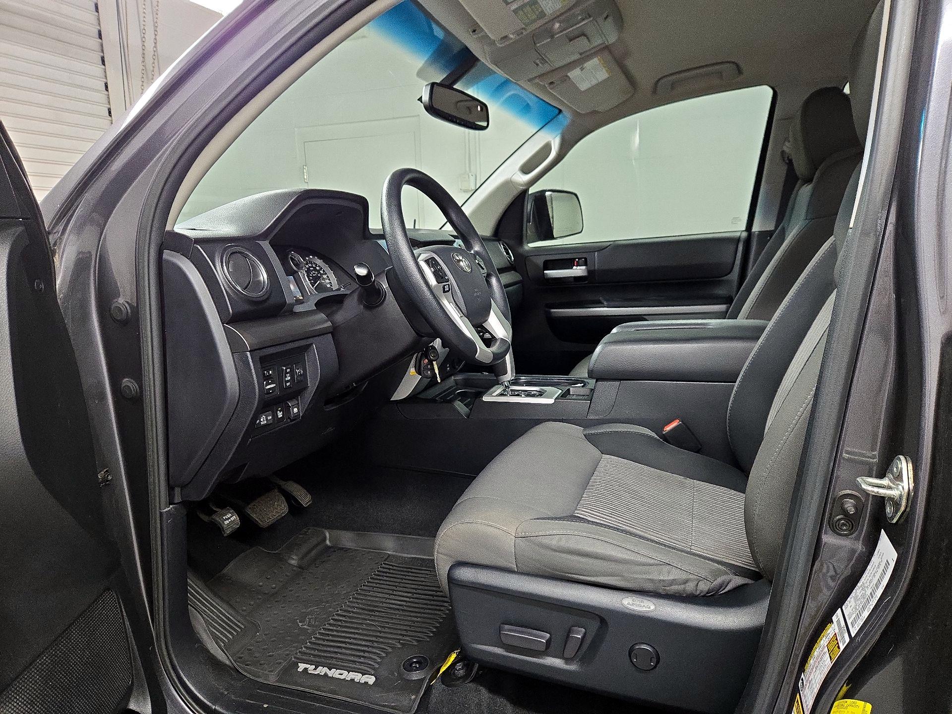 Thumbnail: 2017 Toyota Tundra - 11