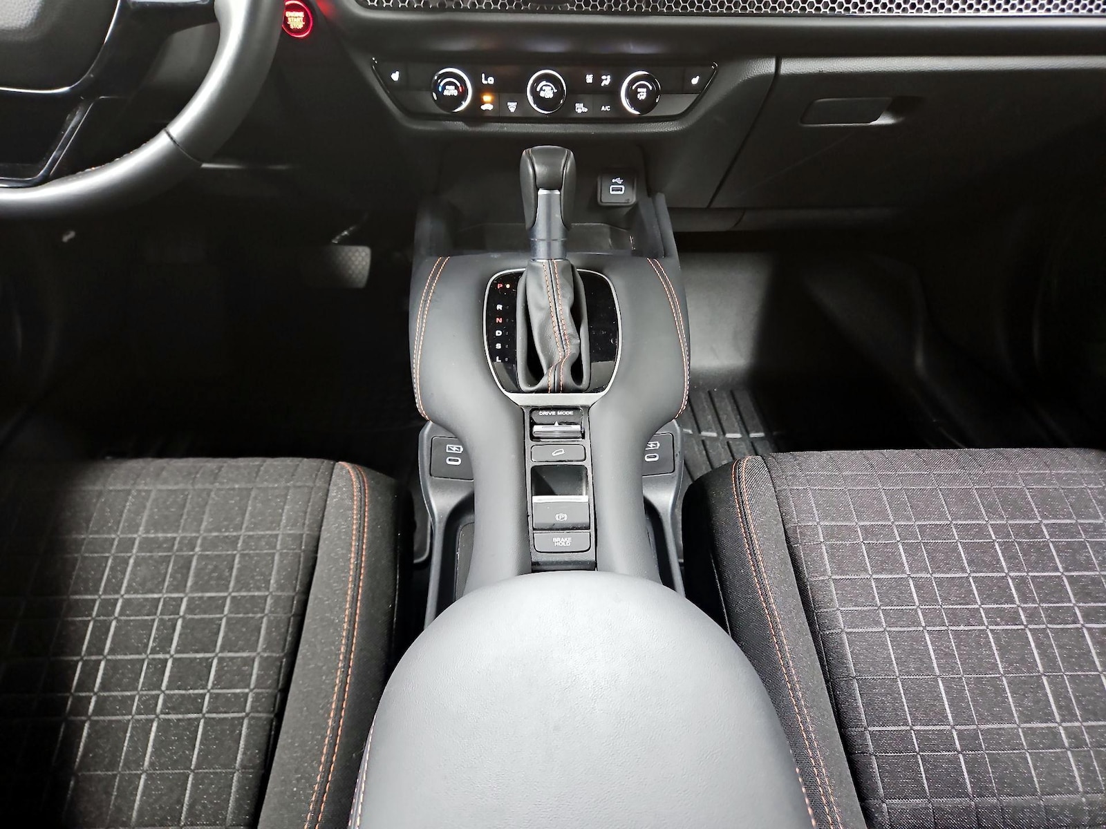 2025 Honda HR-V Sport - Photo 18