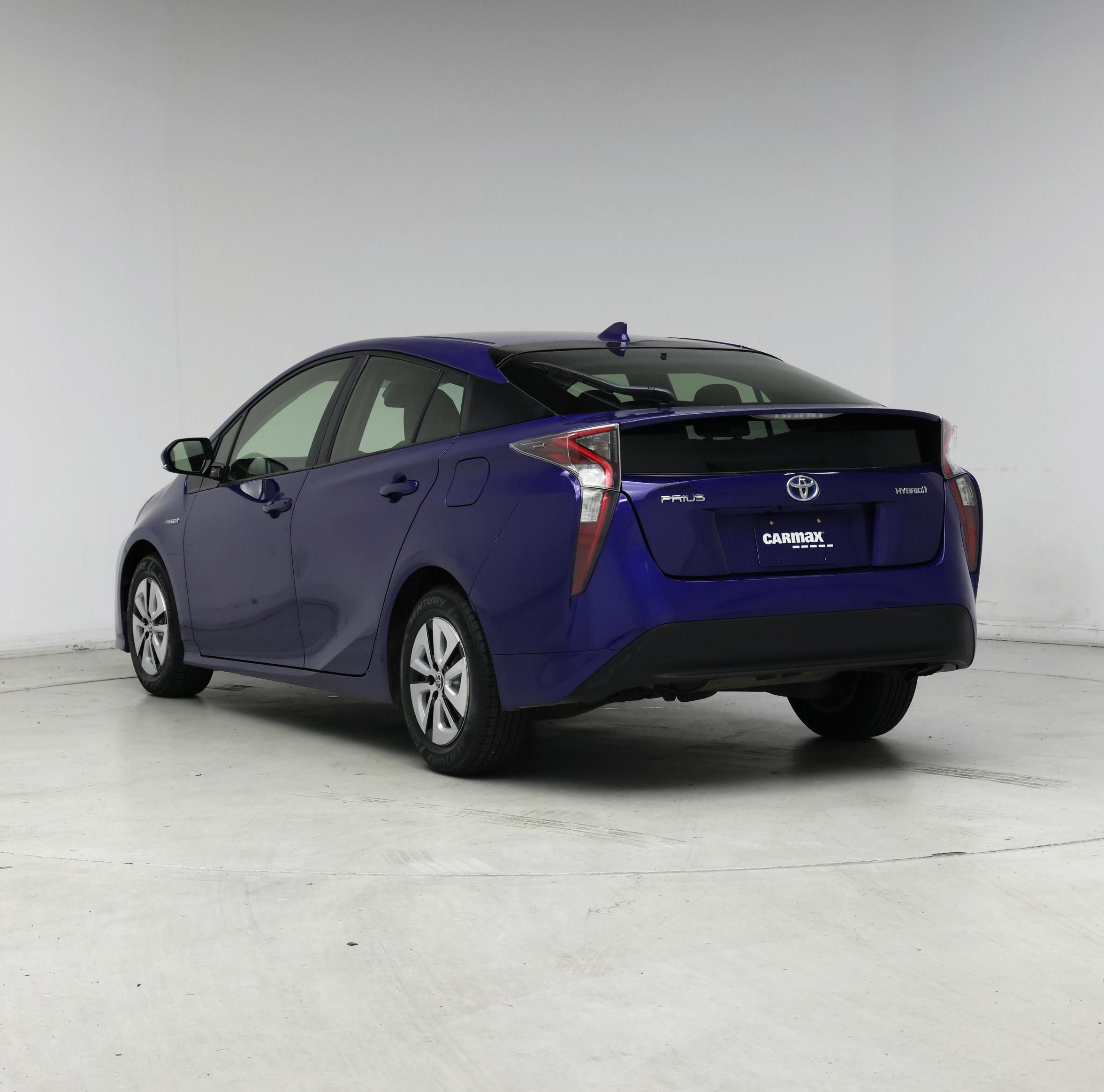 Thumbnail: 2017 Toyota Prius - 2