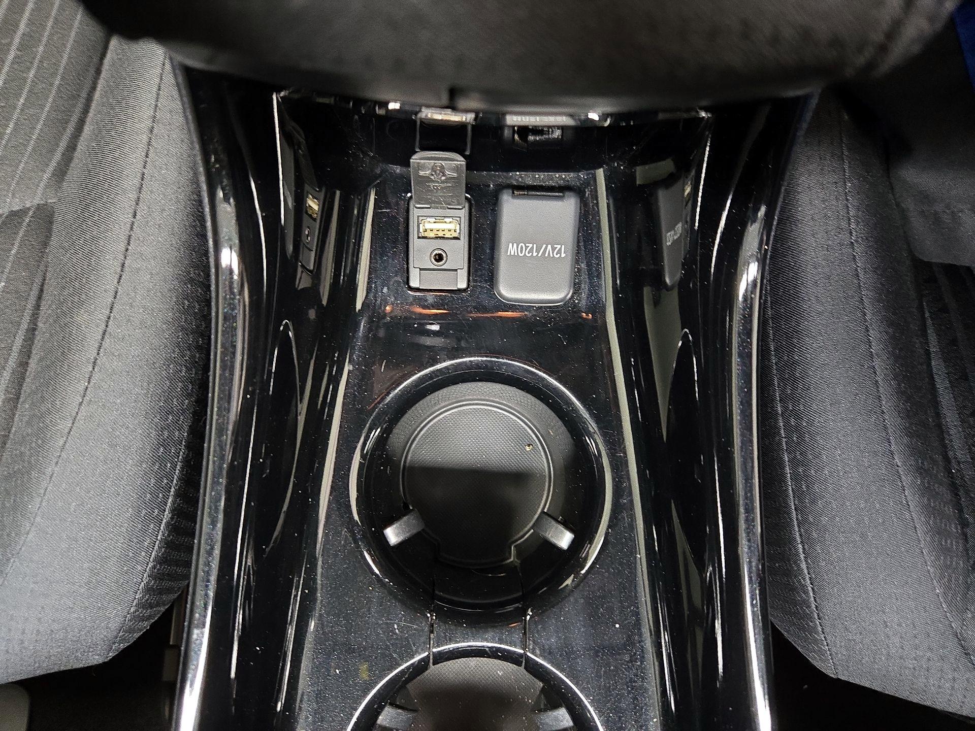 Thumbnail: 2017 Toyota Prius - 19