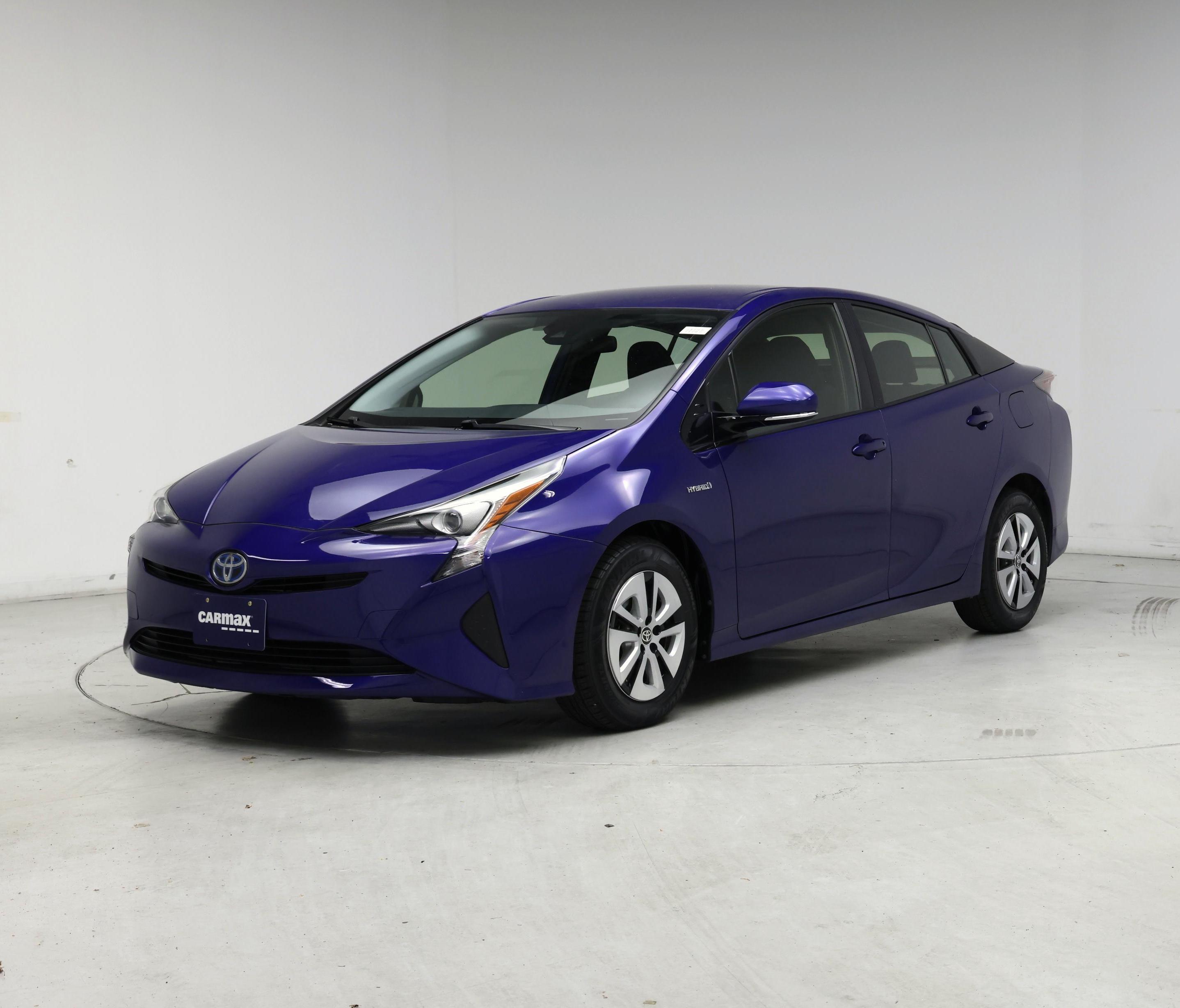 Thumbnail: 2017 Toyota Prius - 4