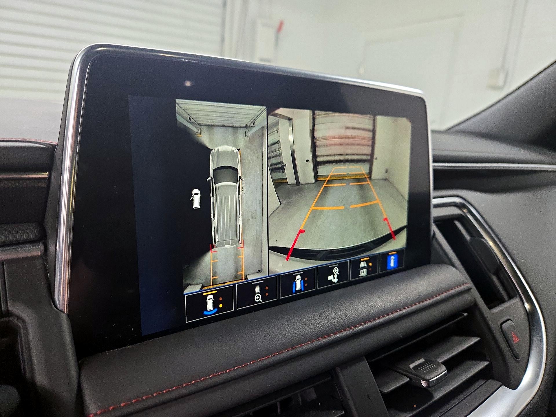 Thumbnail: 2023 Chevrolet Tahoe - 15