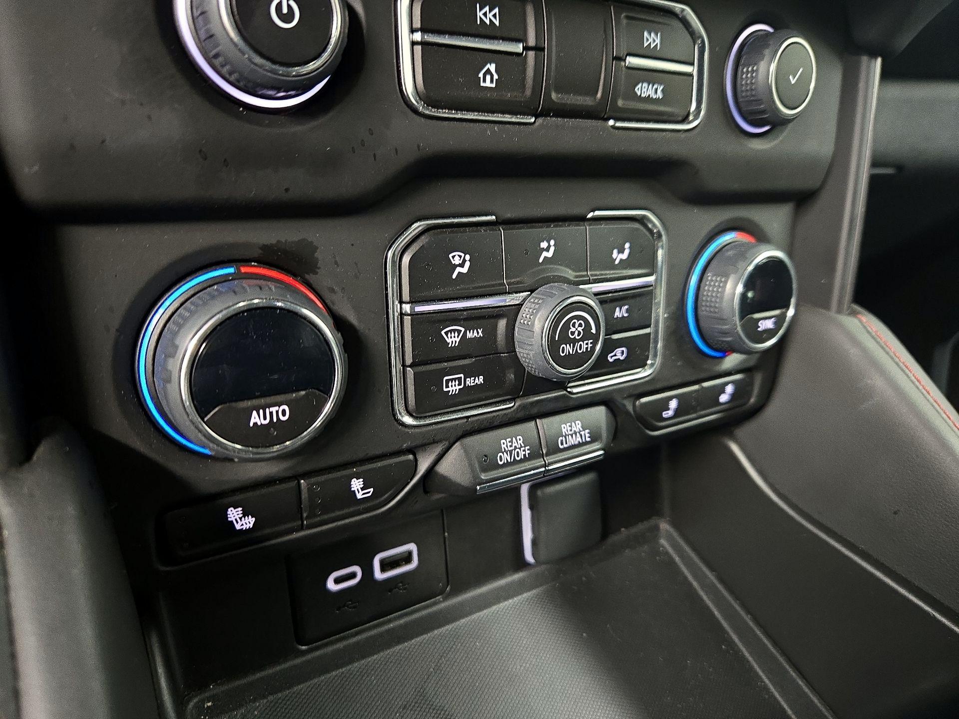 Thumbnail: 2023 Chevrolet Tahoe - 17