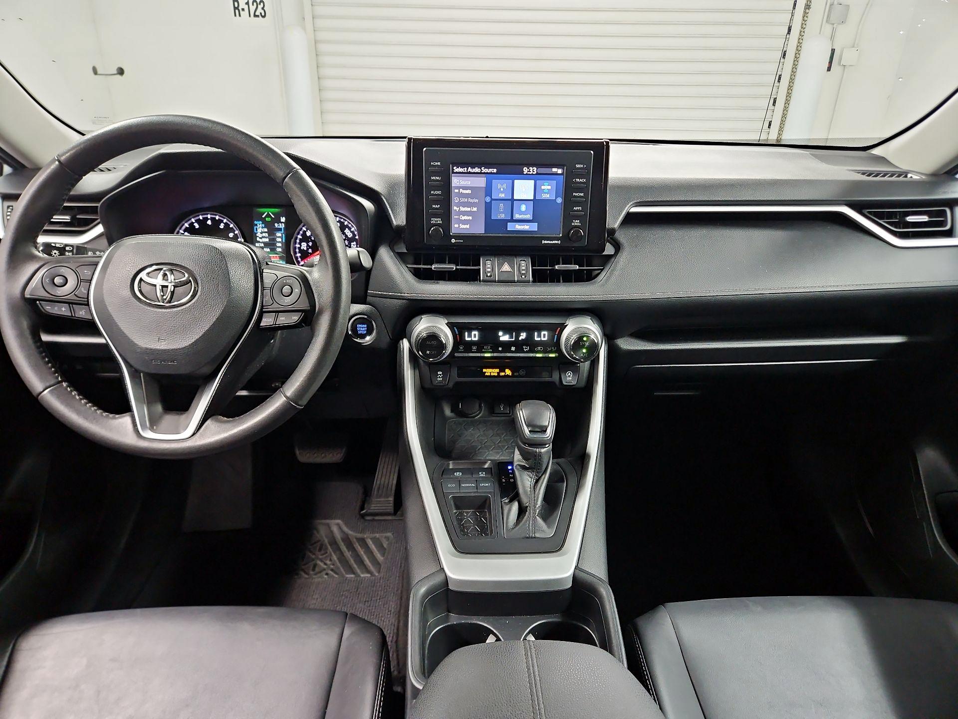 Thumbnail: 2021 Toyota RAV4 - 9