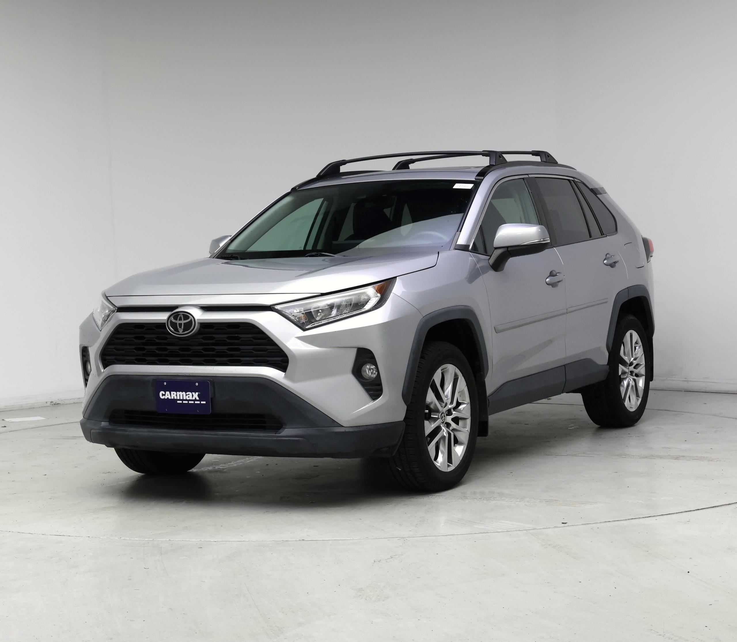Thumbnail: 2021 Toyota RAV4 - 4