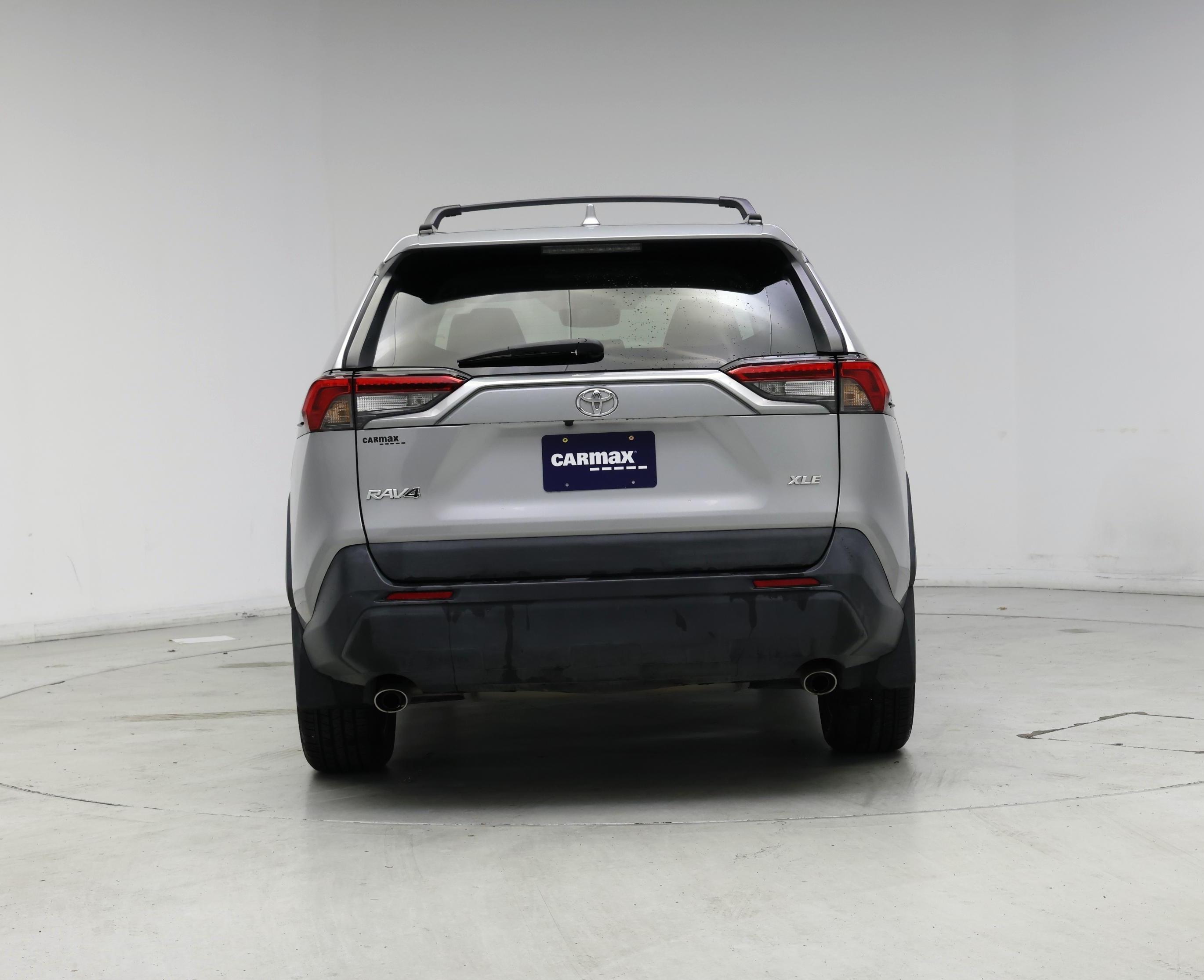 Thumbnail: 2021 Toyota RAV4 - 6