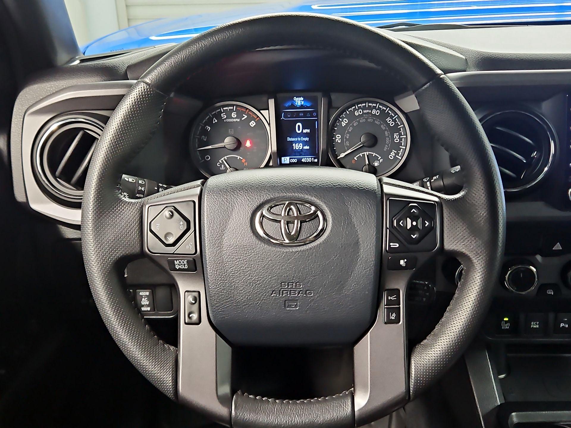Thumbnail: 2020 Toyota Tacoma - 10